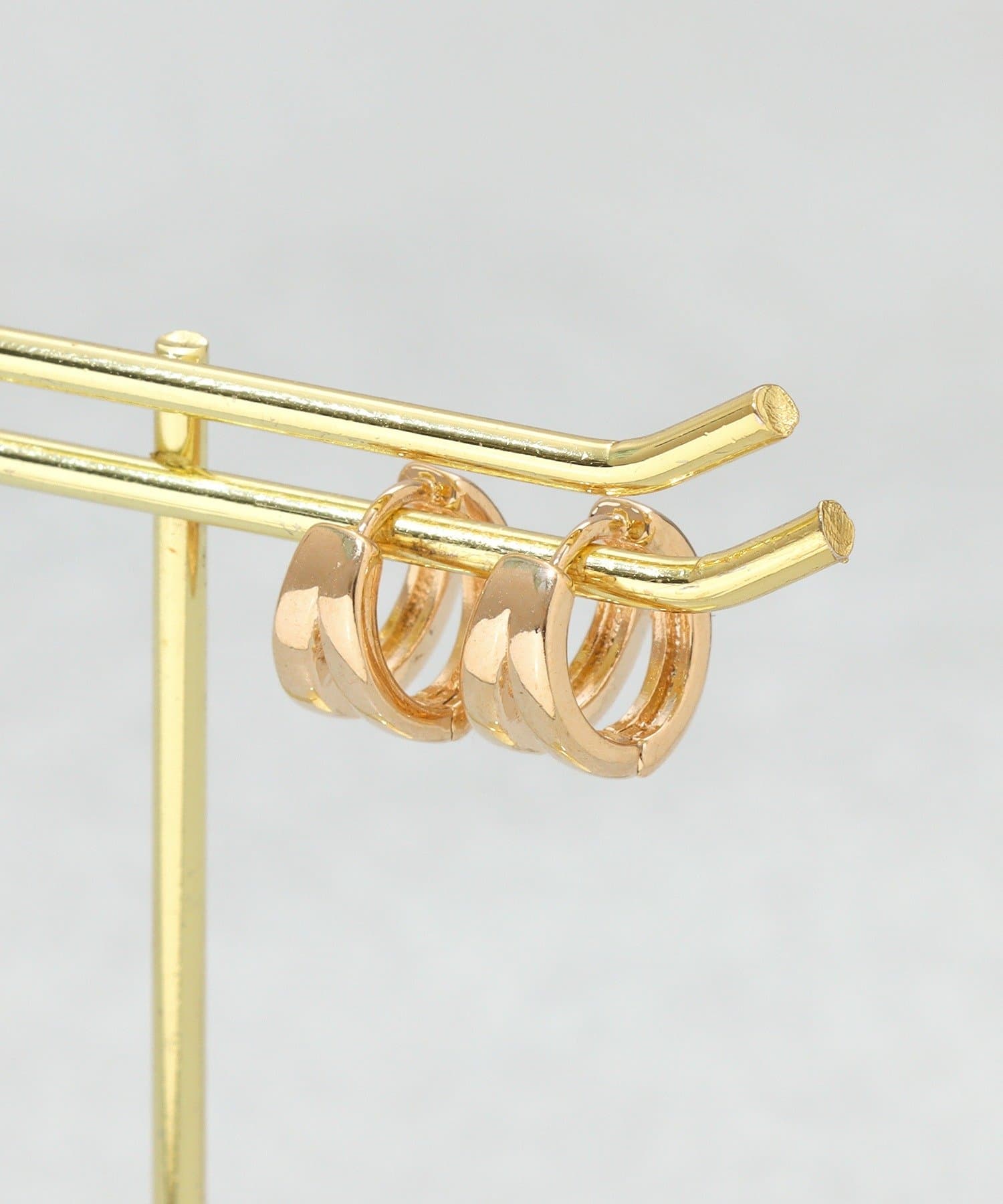 3COINS(スリーコインズ) 2連メタルワンタッチピアス