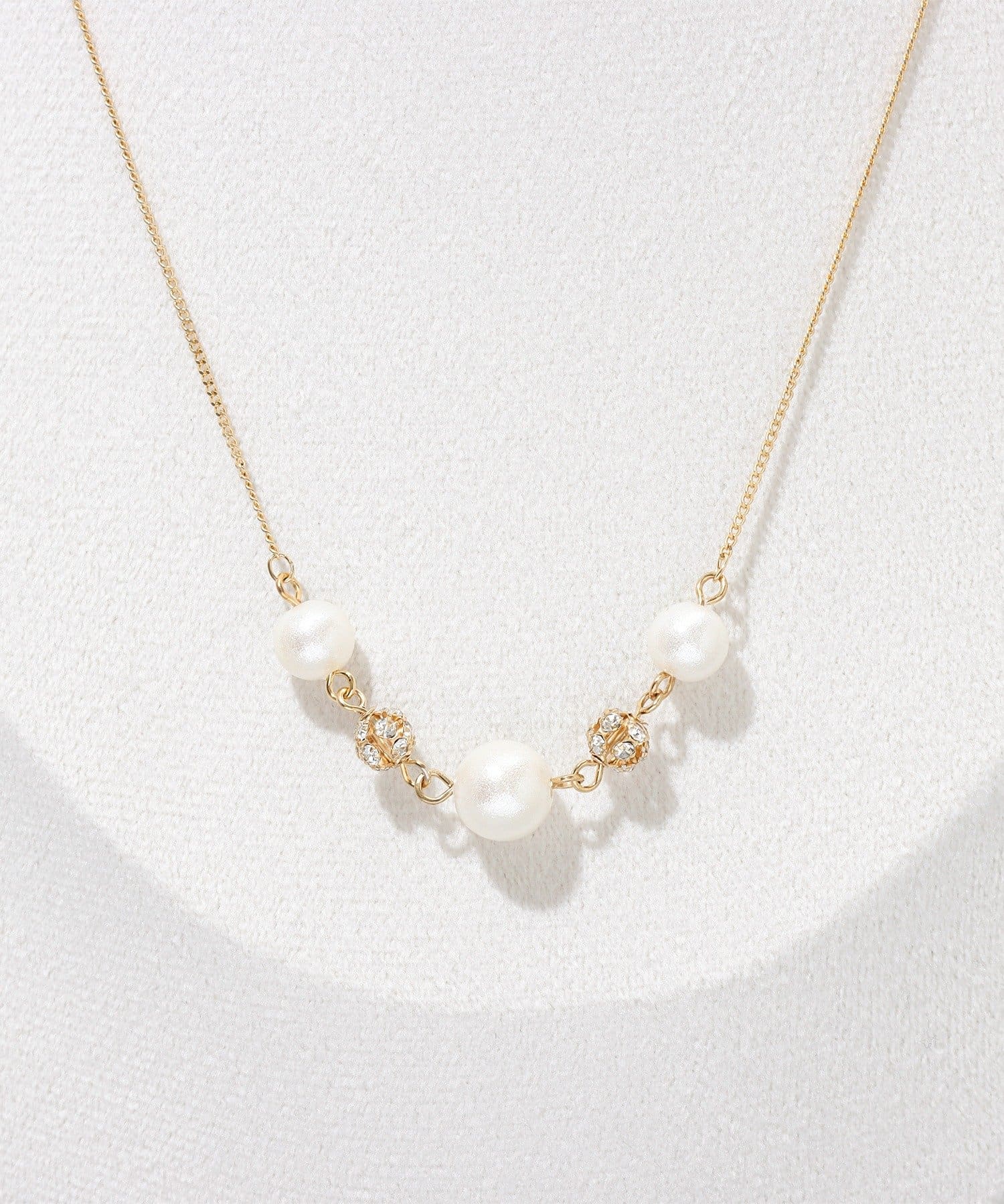 3COINS(スリーコインズ) シャイニーパールショートネックレス