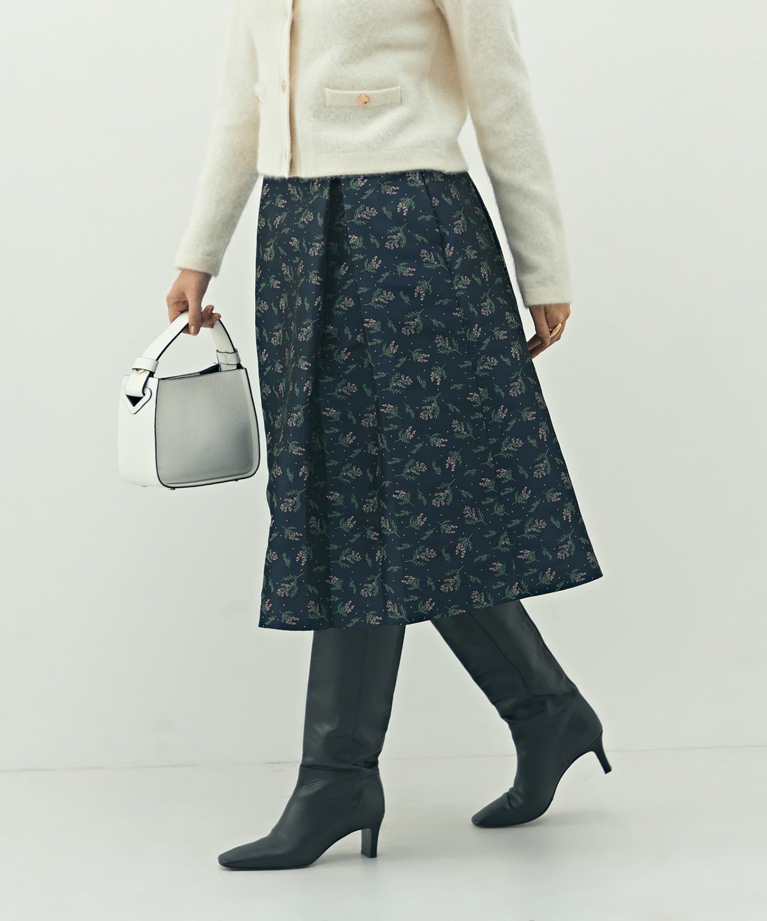 NOLLEY'S(ノーリーズ) ウォッシャブル花柄ジャガードタックスカート
