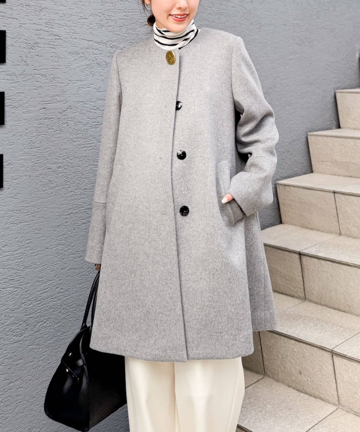 NOLLEY'S(ノーリーズ) ブローチ付きAラインノーカラーコート