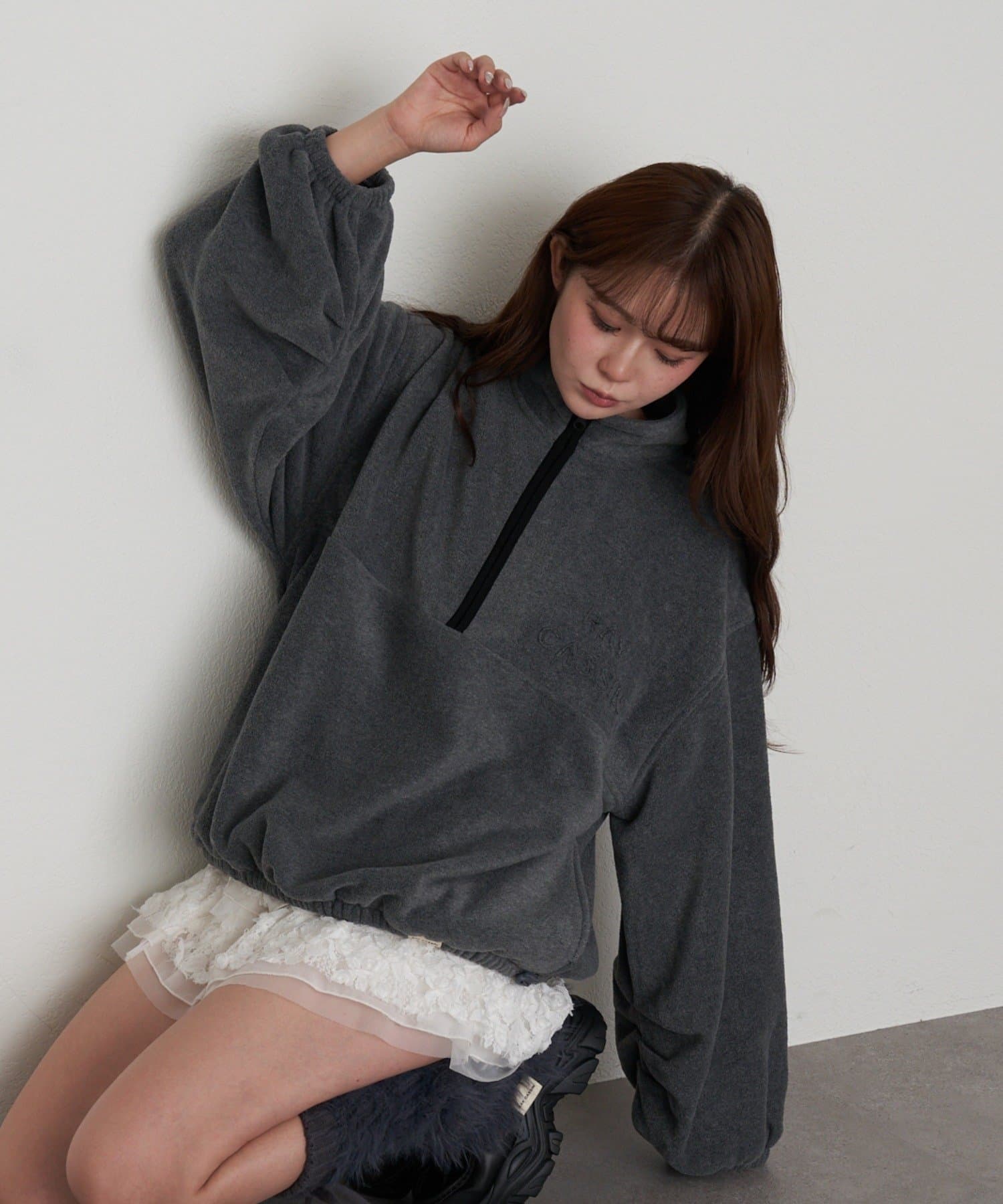 RAY CASSIN(レイカズン) ハーフジップ胸刺繍フリース