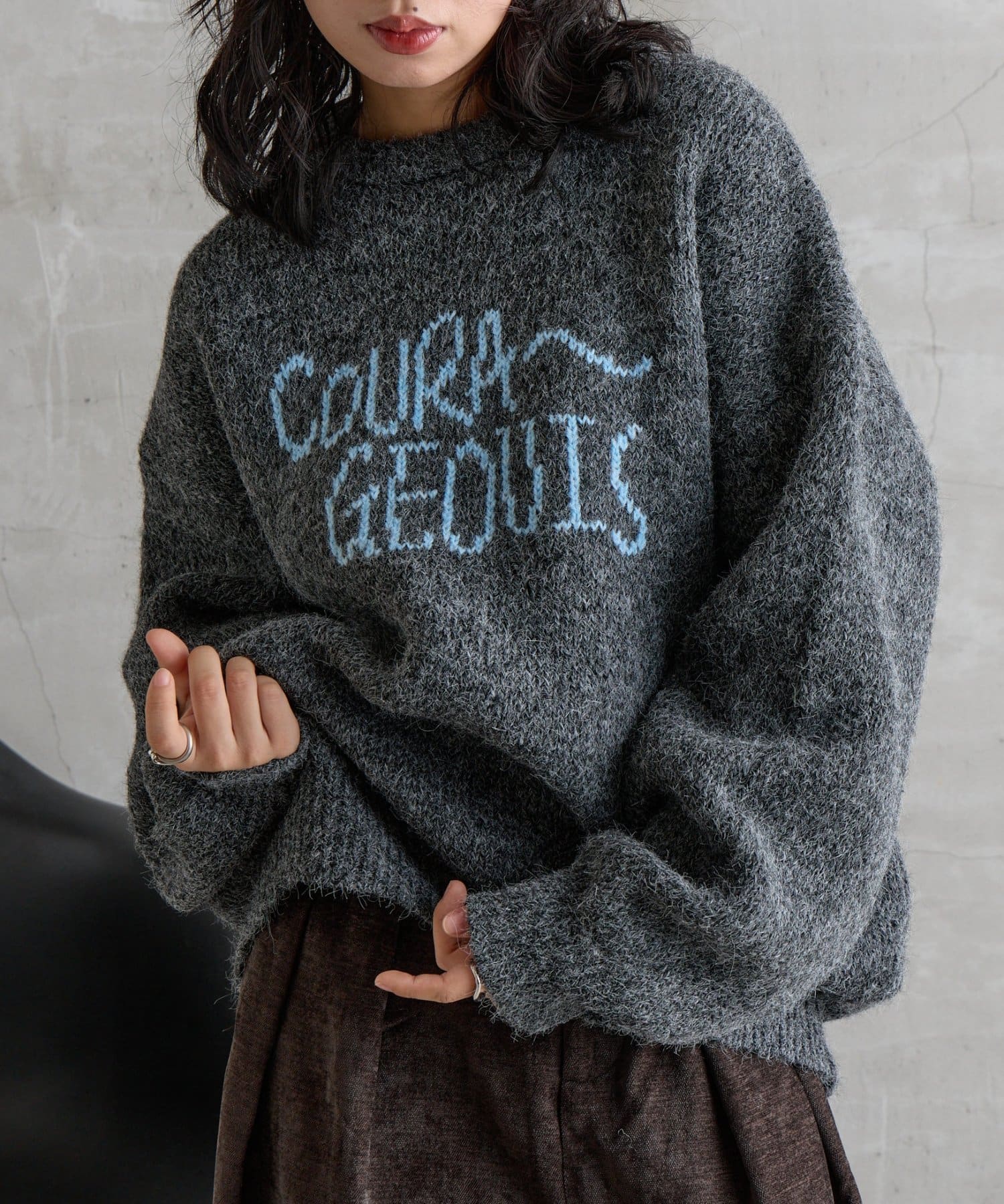 -goocy-(グーシー) シャギー配色ロゴプルオーバー