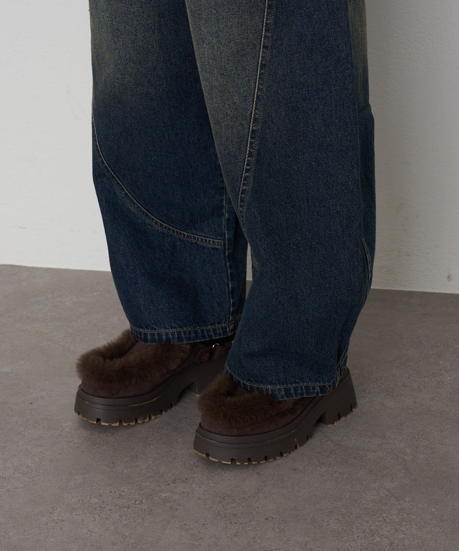 RAY CASSIN(レイカズン) 【～1/18(日)パルクロ限定価格】デザイン切替デニム