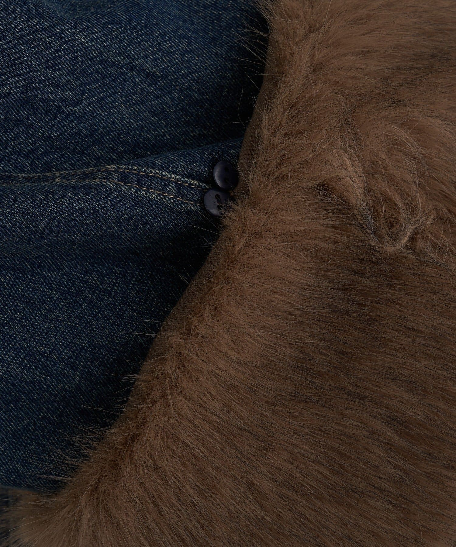 RAY CASSIN(レイカズン) 裾取りはずしファーデニムフレアパンツ