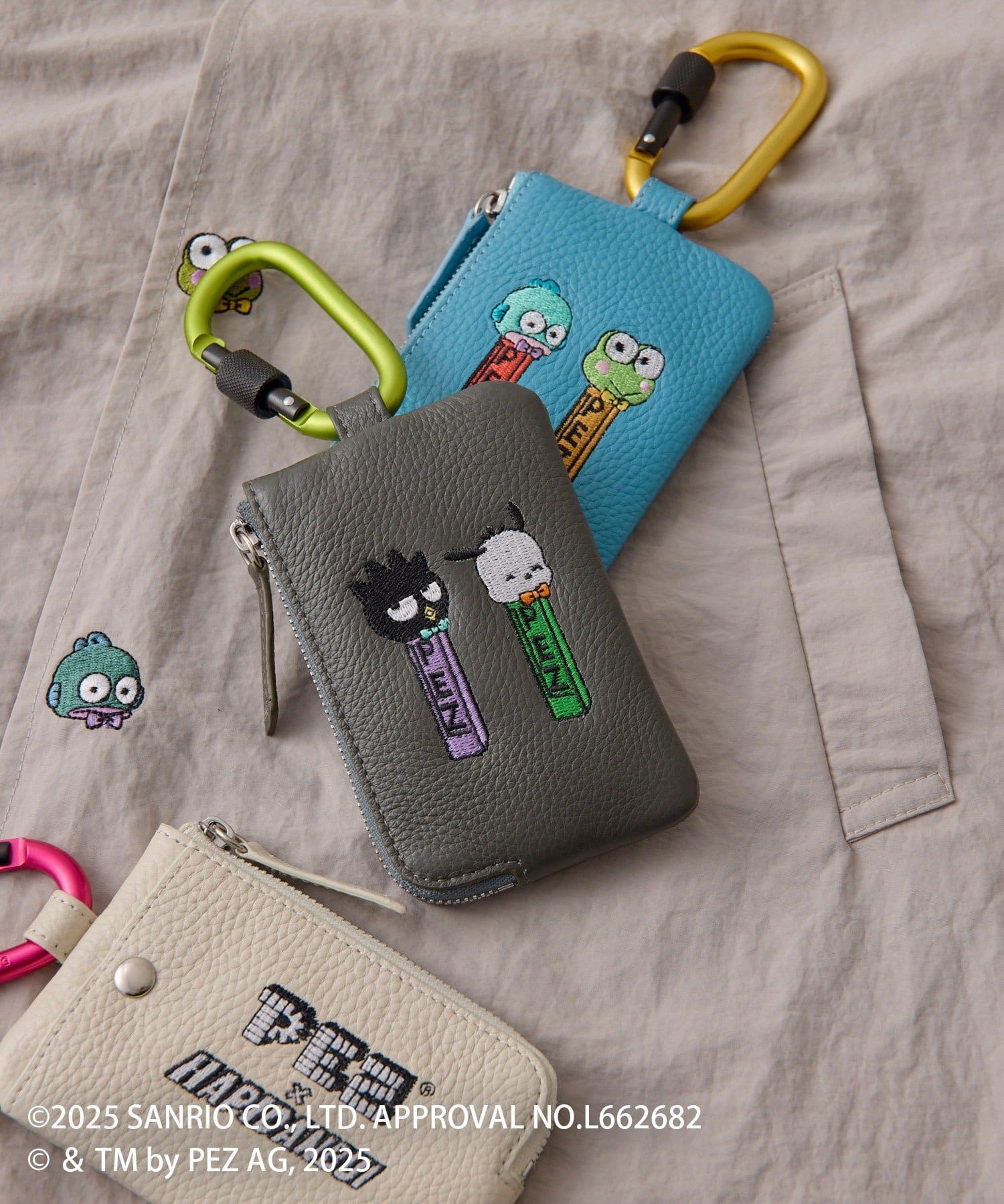 ear PAPILLONNER(イア パピヨネ) 【はぴだんぶい×PEZ(ペッツ) ×ear】本革/カラビナ付きパス＆キーケース