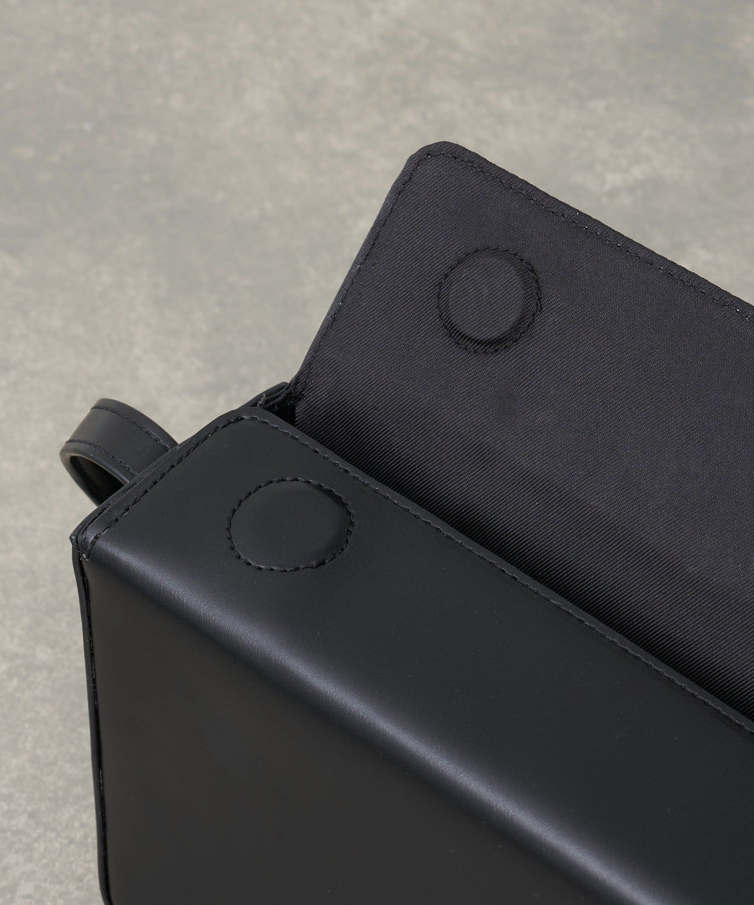 GALLARDAGALANTE(ガリャルダガランテ) 【2.718】BOXショルダーバッグ