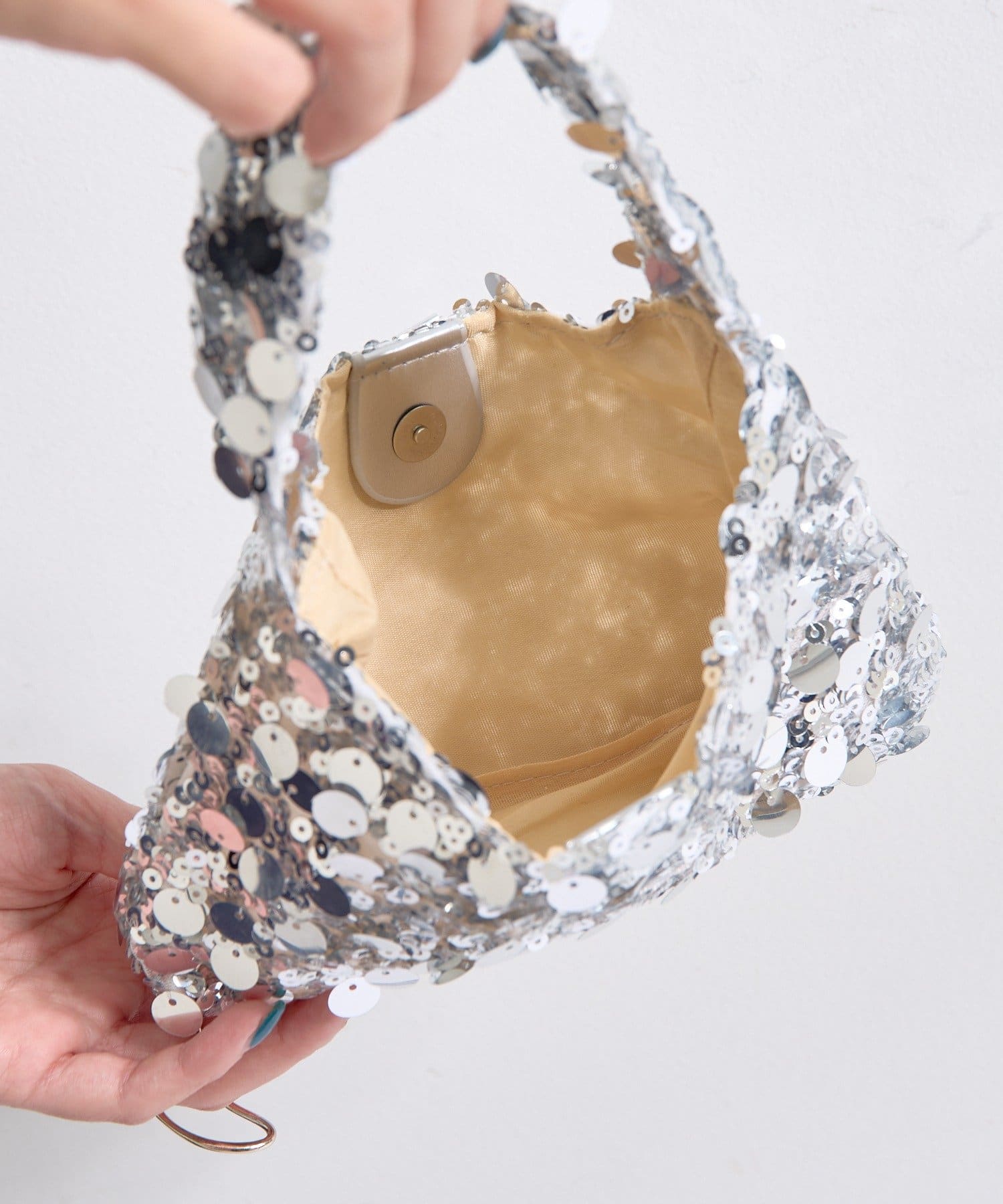 mystic(ミスティック) シャイニー ハンドＢＡＧ