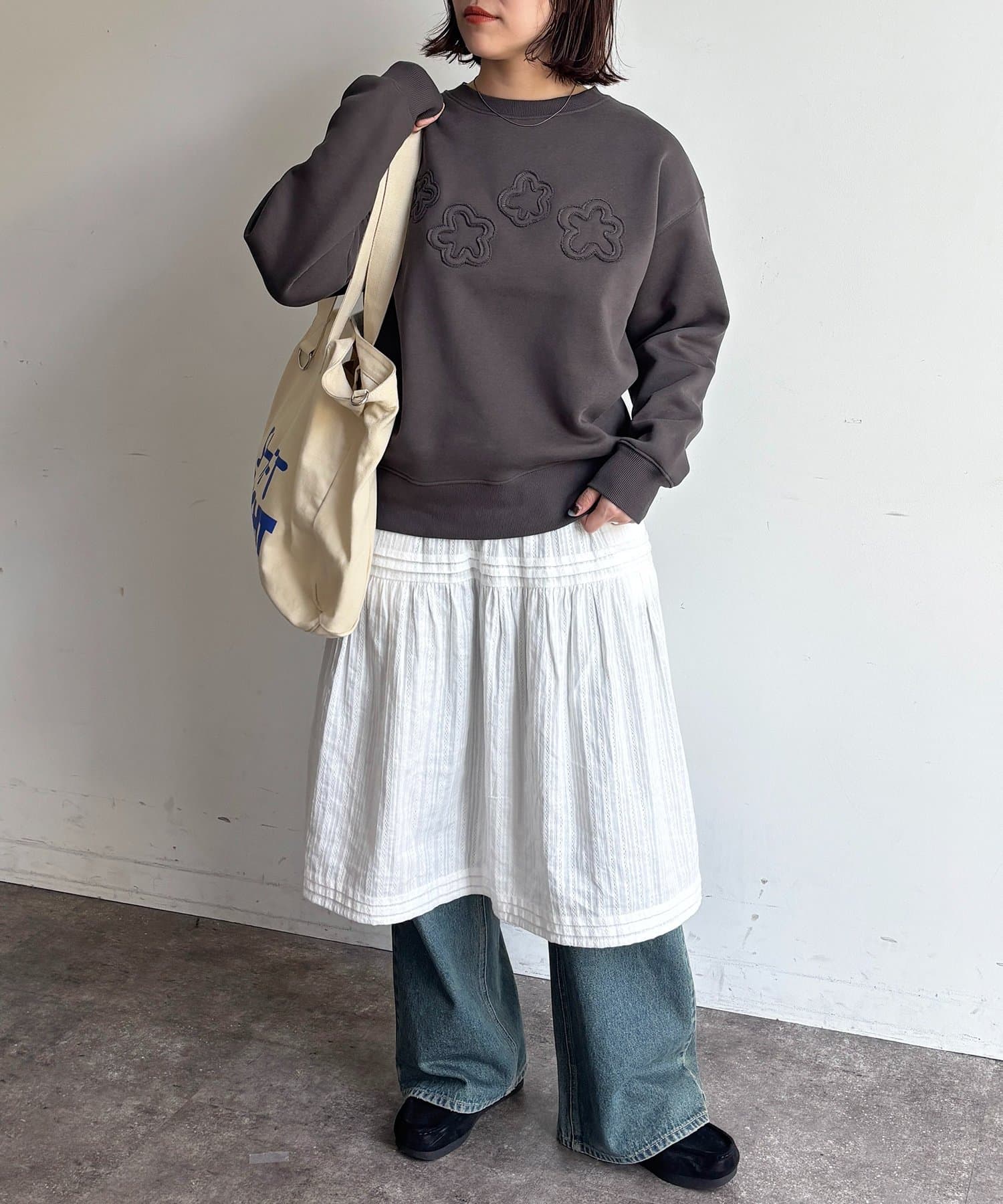 CPCM(シーピーシーエム) 裏起毛お花アップリケスウェット