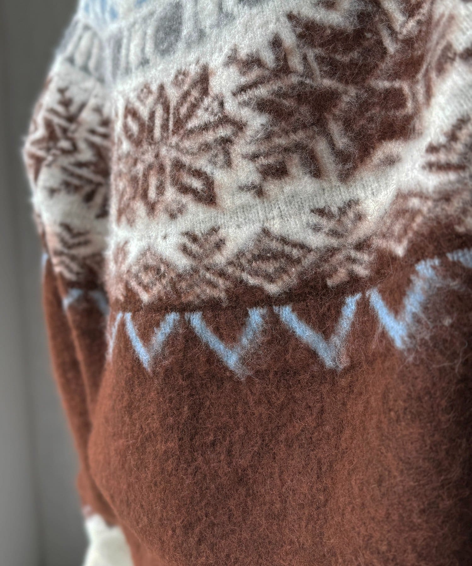 CPCM(シーピーシーエム) 求心柄ニット