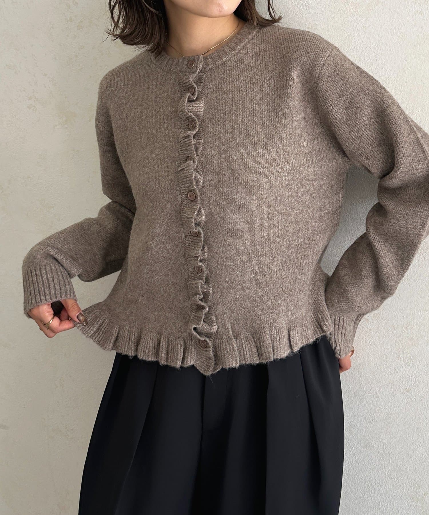 Thevon.(ゼヴォン) フリルメランジニットカーディガン
