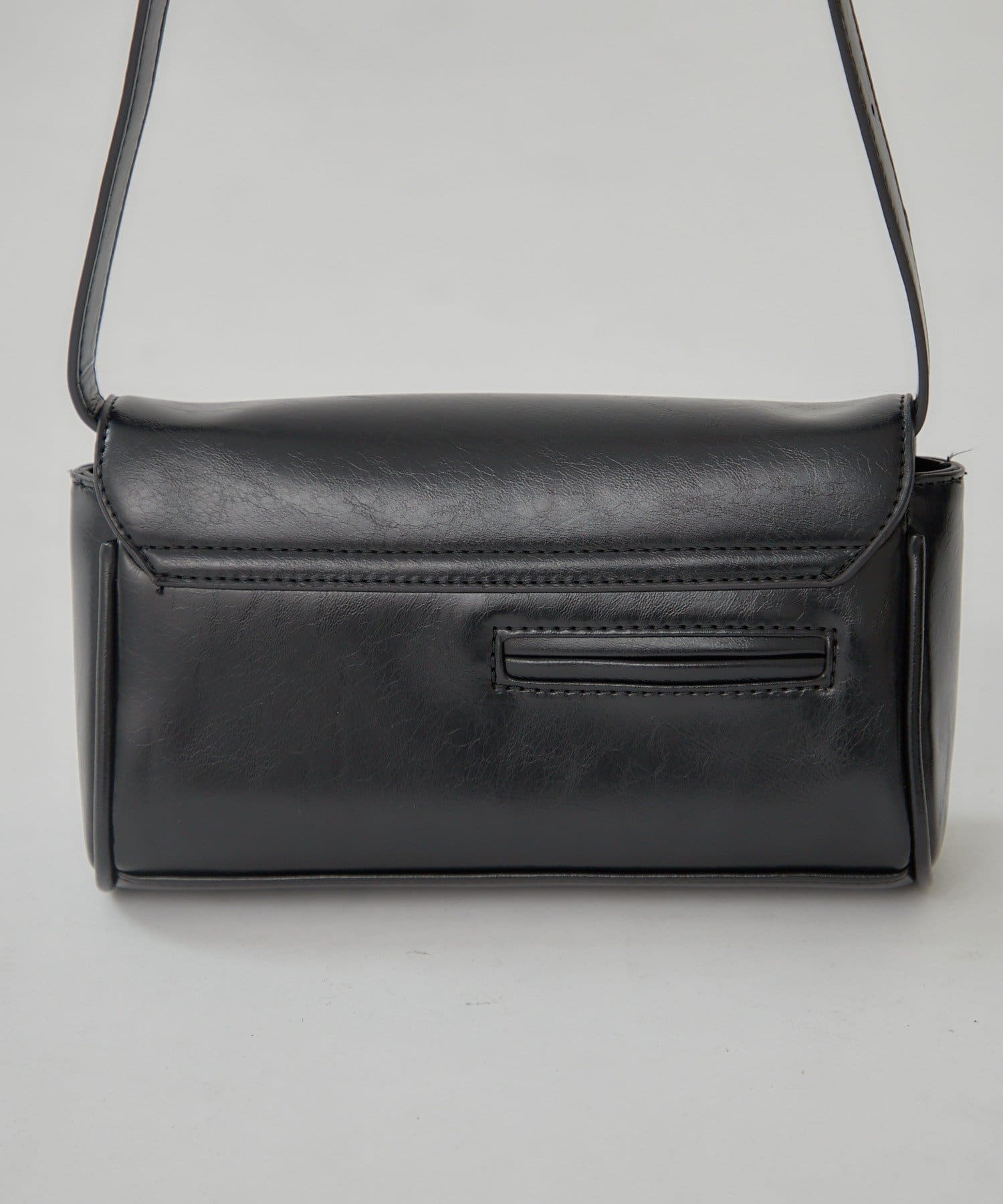 mystic(ミスティック) スクエアショルダーBAG