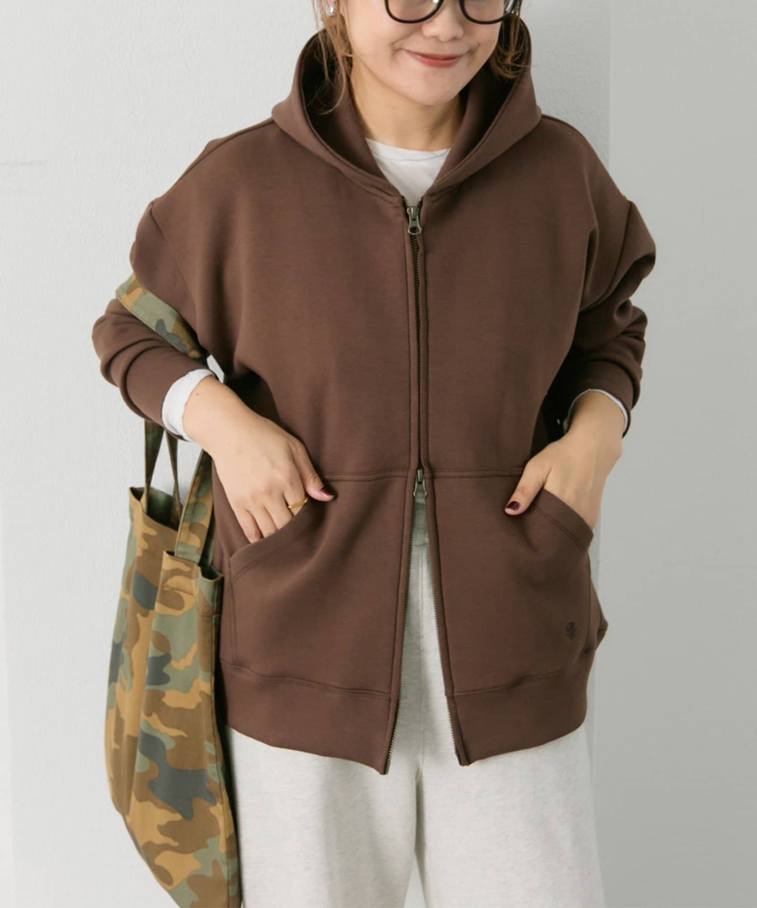 新品✨ピュアルセシン ダンボールWジップパーカー グレー 新品✨ピュアルセシン ダンボールWジップパーカー グレー