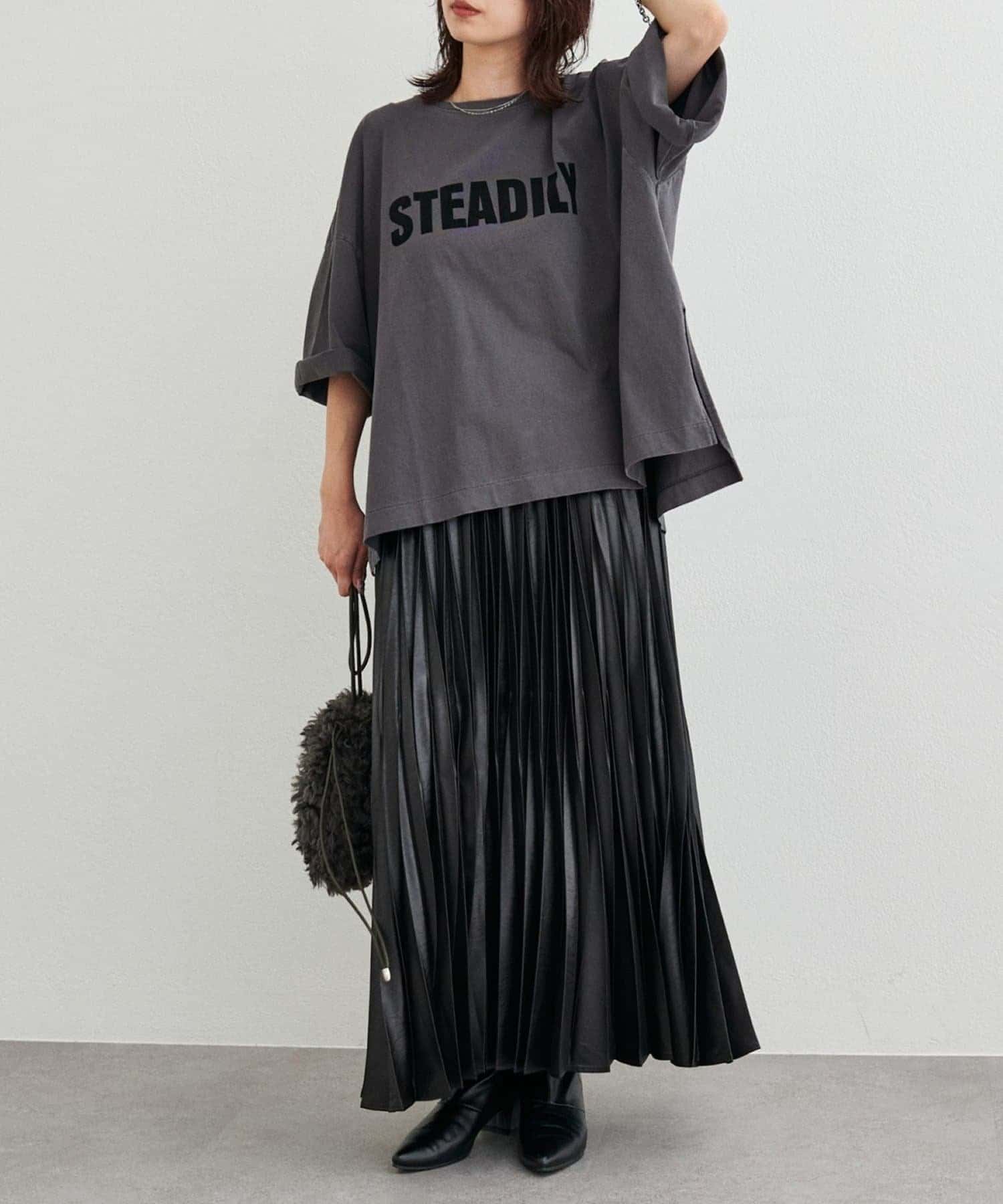 NICE CLAUP / OLIVE des OLIVE OUTLET(ナイスクラップ  / オリーブ デ オリーブ アウトレット) 【LARUTA】サイドスリットBIGTシャツ