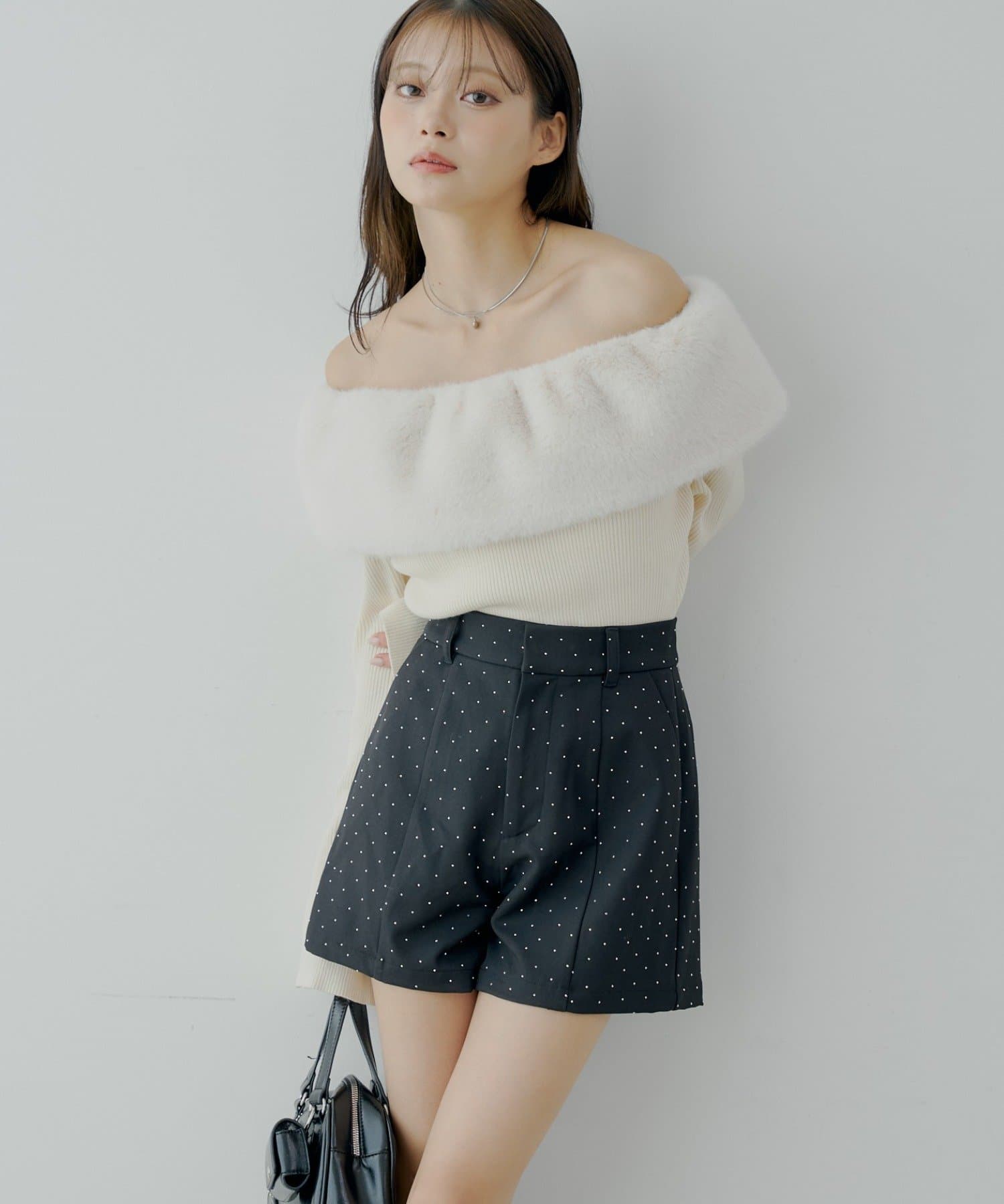 Chico(チコ) 【10/23(木)0時販売】ラインストーンショートパンツ