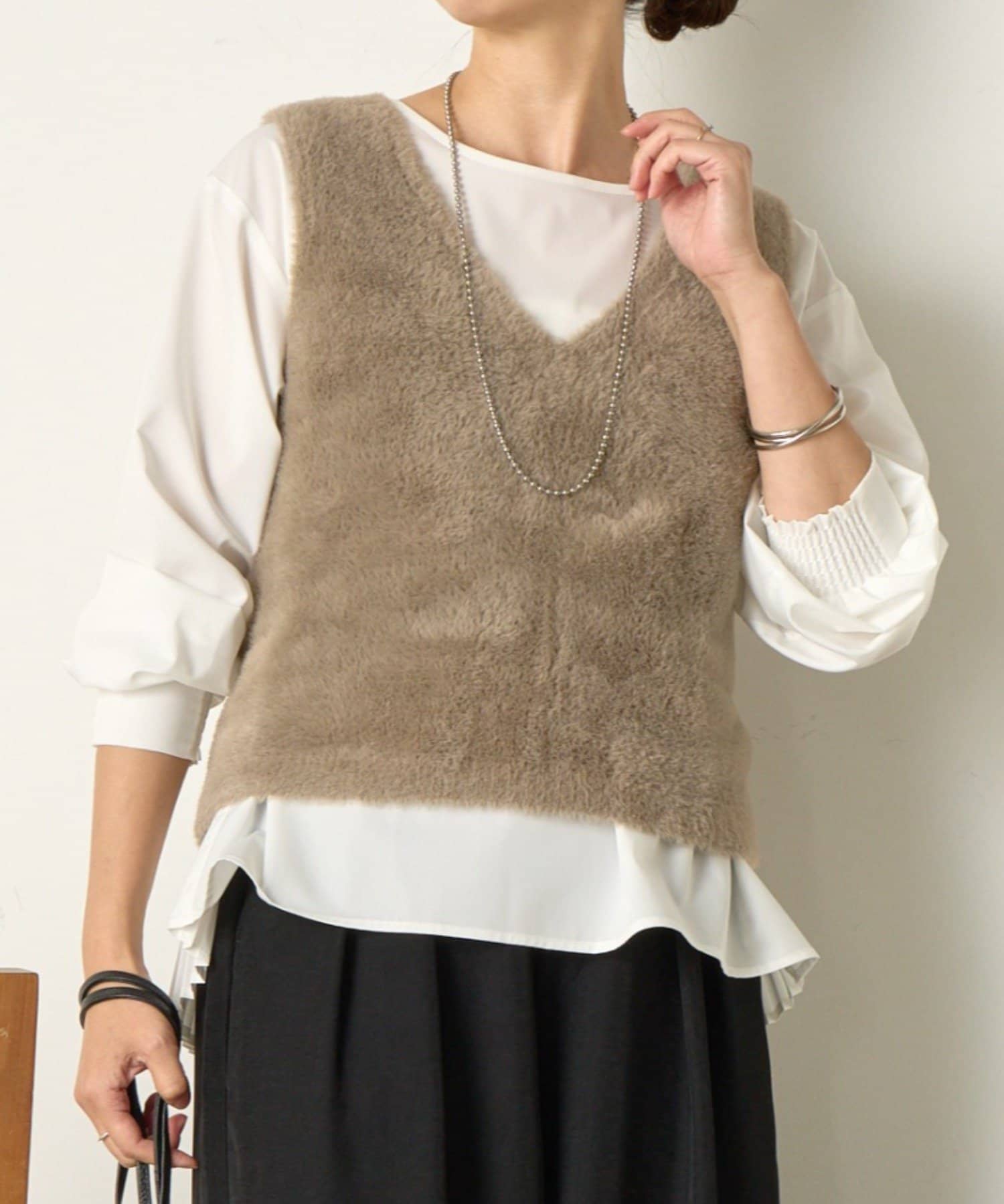 Jena　espace merveilleux(ジェナ　エスパスメルヴェイユ) フェザーベストセットブラウス