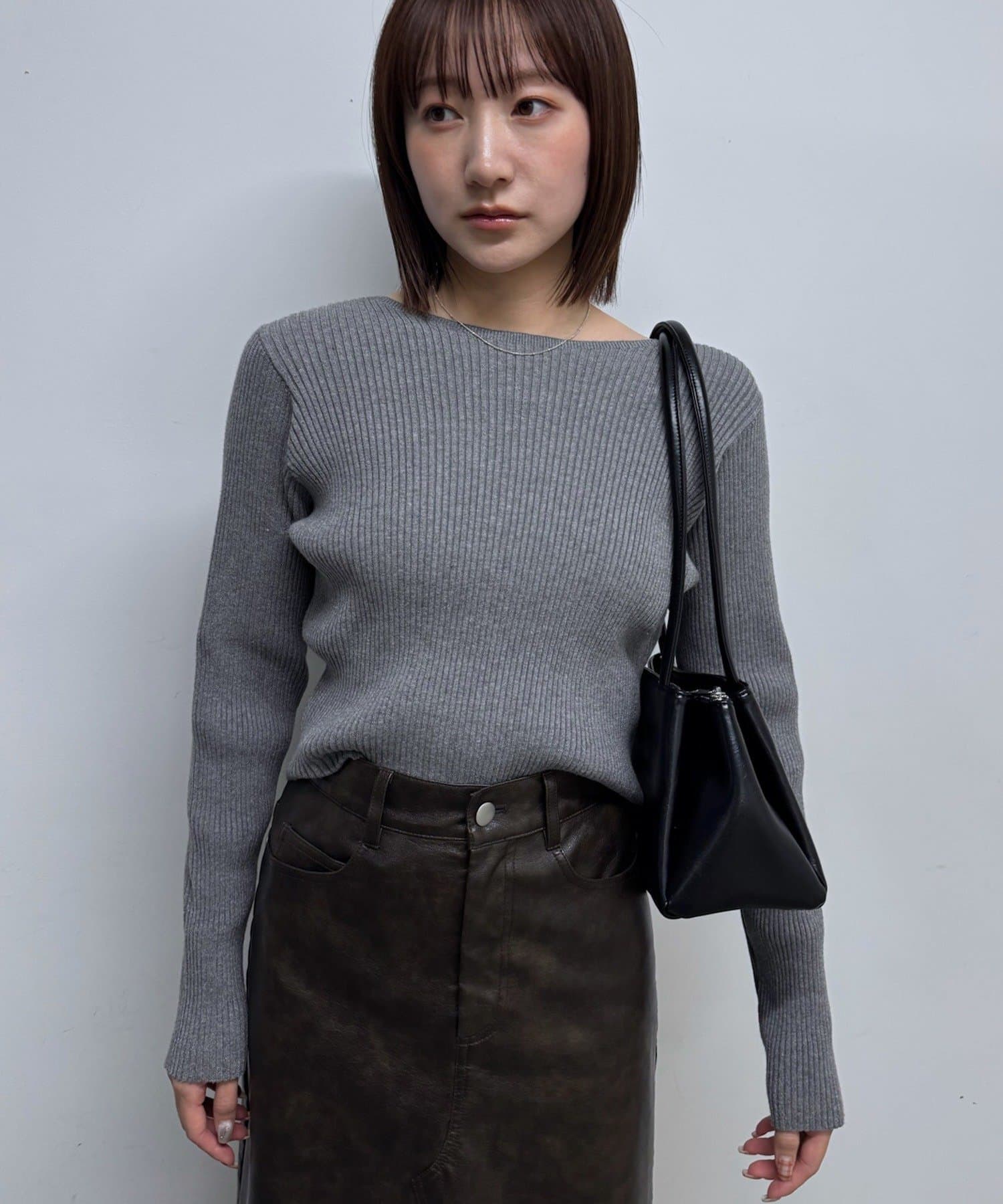 mline(エムライン) [mline]バックロゴ リブニット