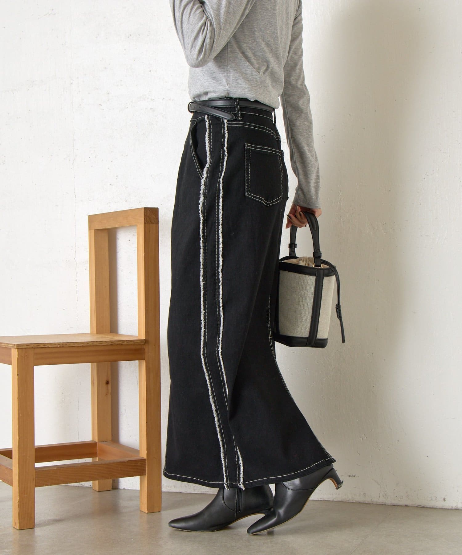 Jena　espace merveilleux(ジェナ　エスパスメルヴェイユ) サイドフリンジデニムスカート