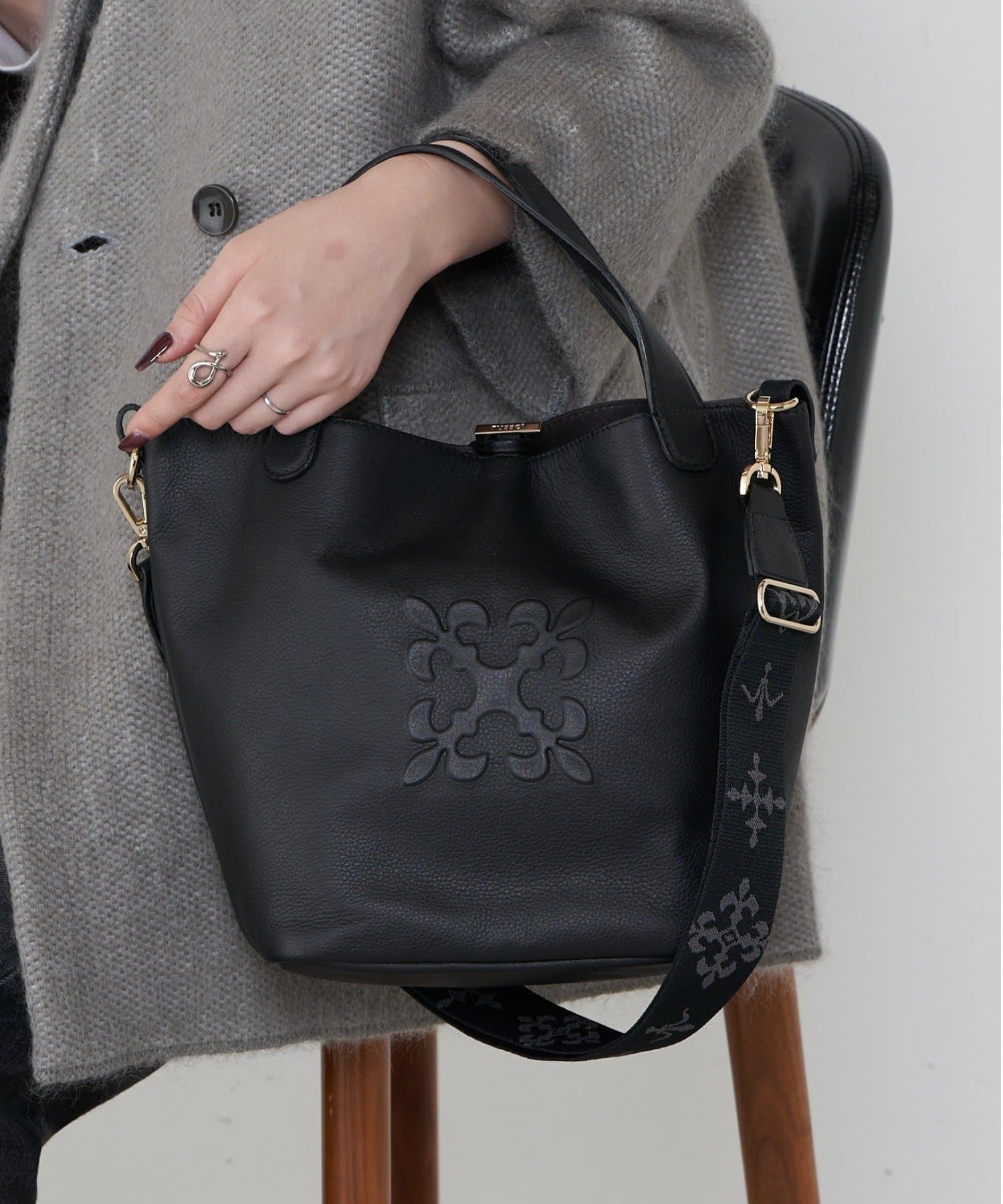 russet(ラシット) 《WEB限定》エンボスモノグラム2WAYミニトートバッグ