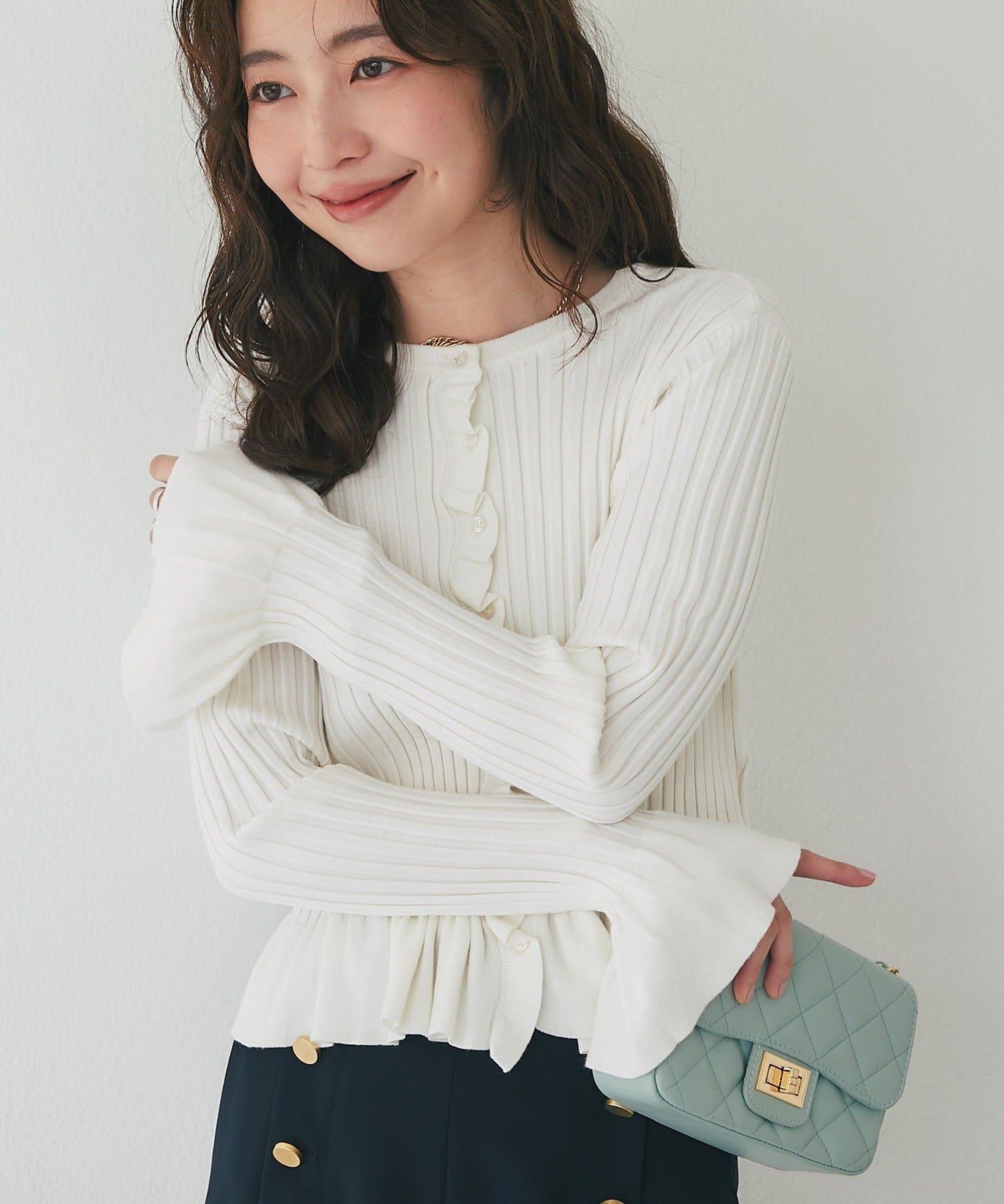 La boutique BonBon(ラブティックボンボン) フリルリブニットカーディガン