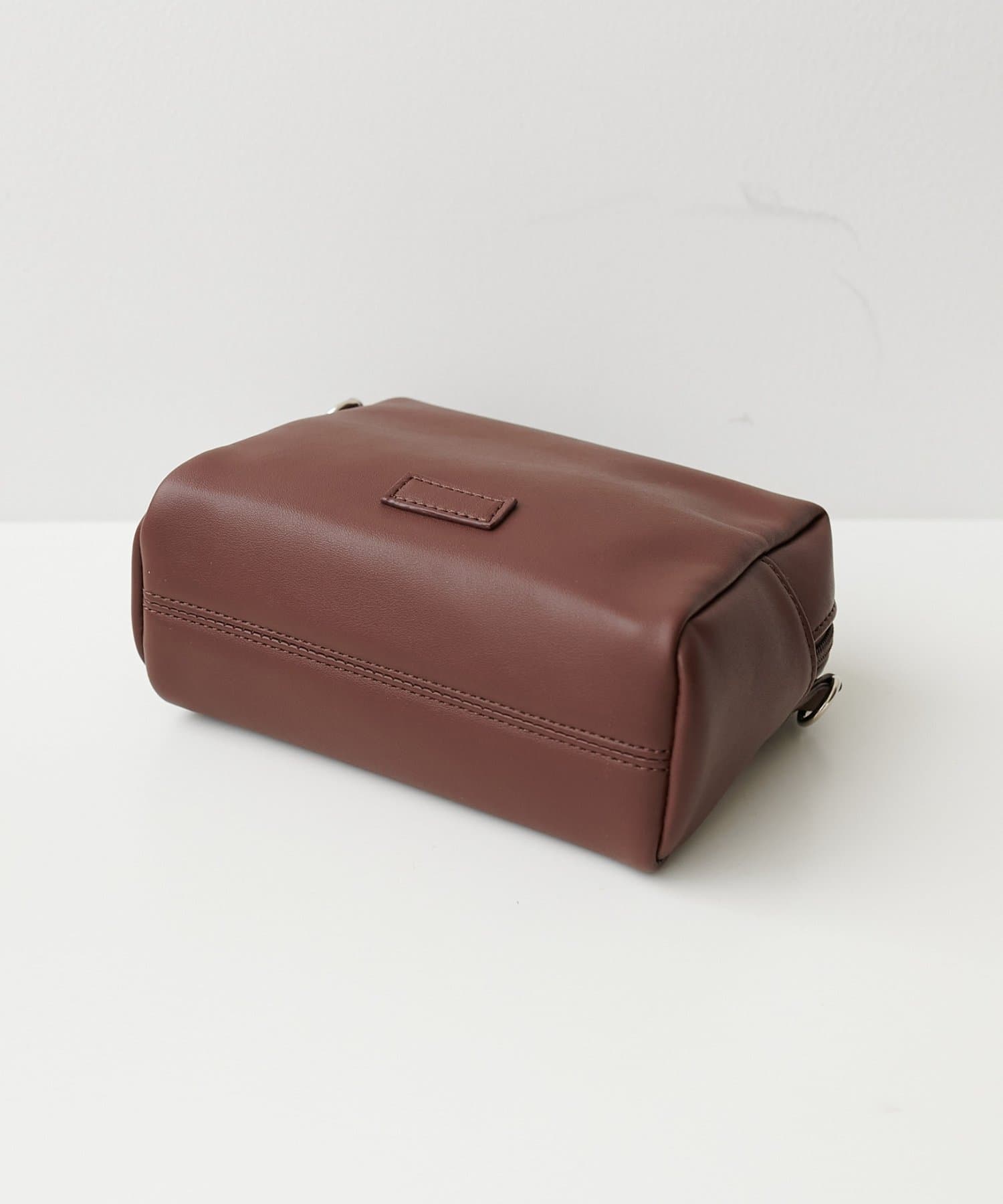 DISCOAT(ディスコート) ミニスクエアポシェット