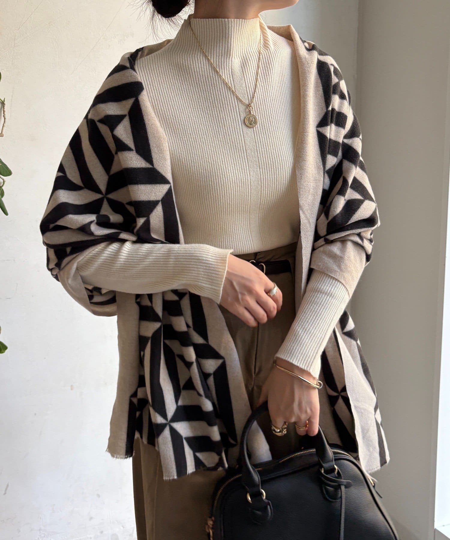 DOUDOU(ドゥドゥ) 【WEB限定】幾何柄プリントストール