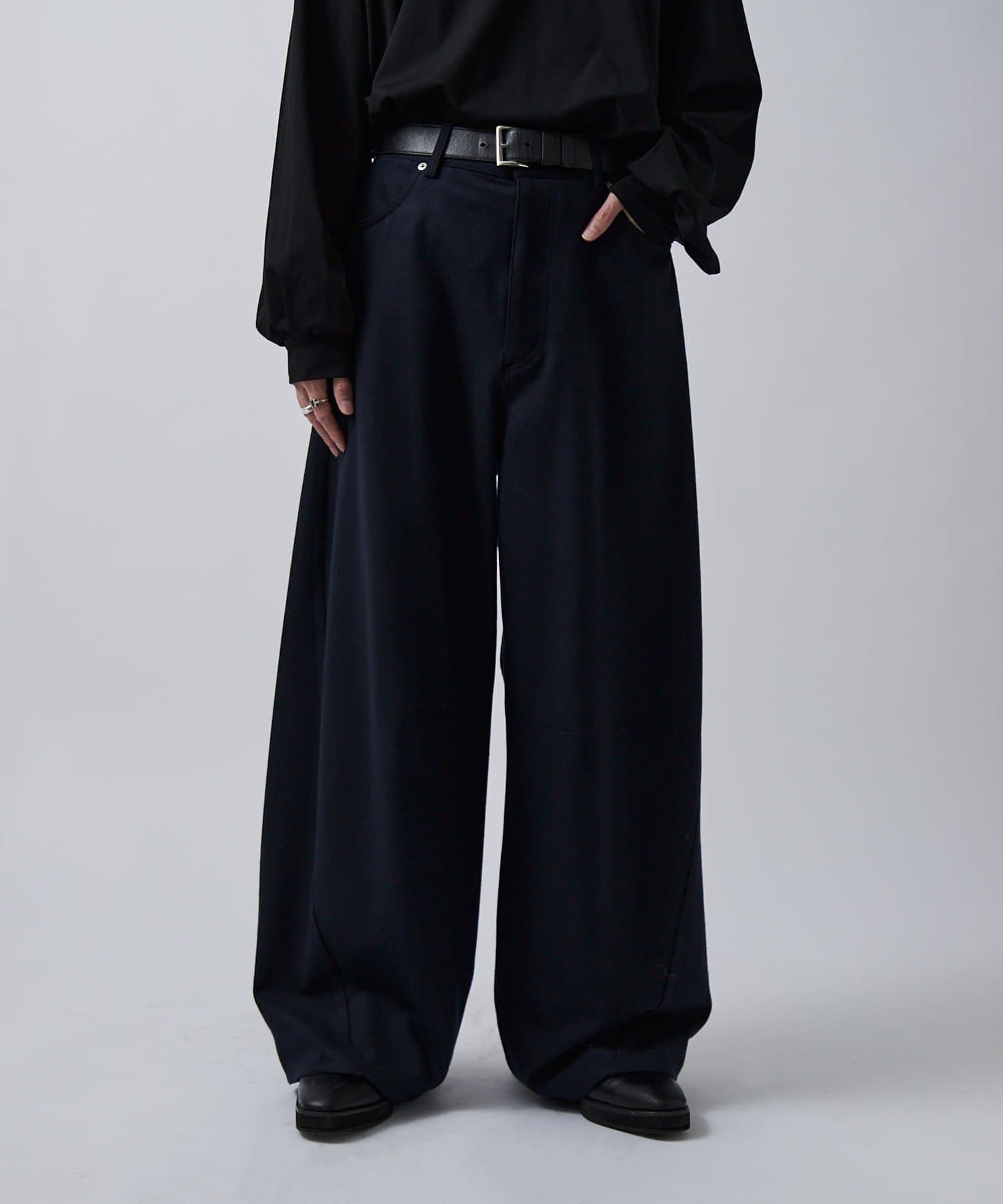 Lui's(ルイス) ウォームカーブパンツ