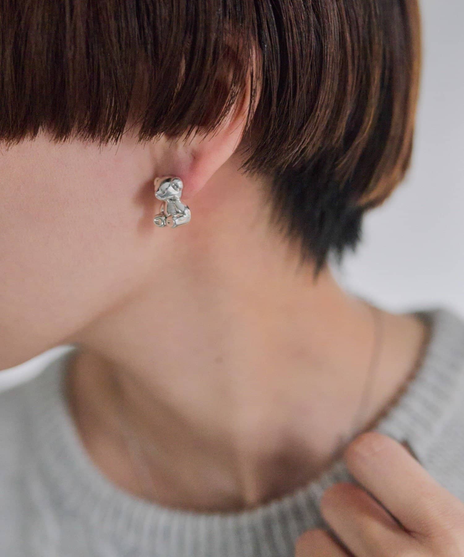 ear PAPILLONNER(イア パピヨネ) 《スターリングシルバー使用》テディベアピアス