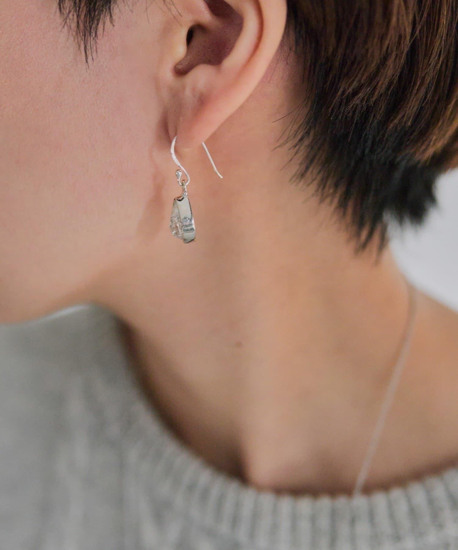 ear PAPILLONNER(イア パピヨネ) 《スターリングシルバー使用》ハーキマーピアス