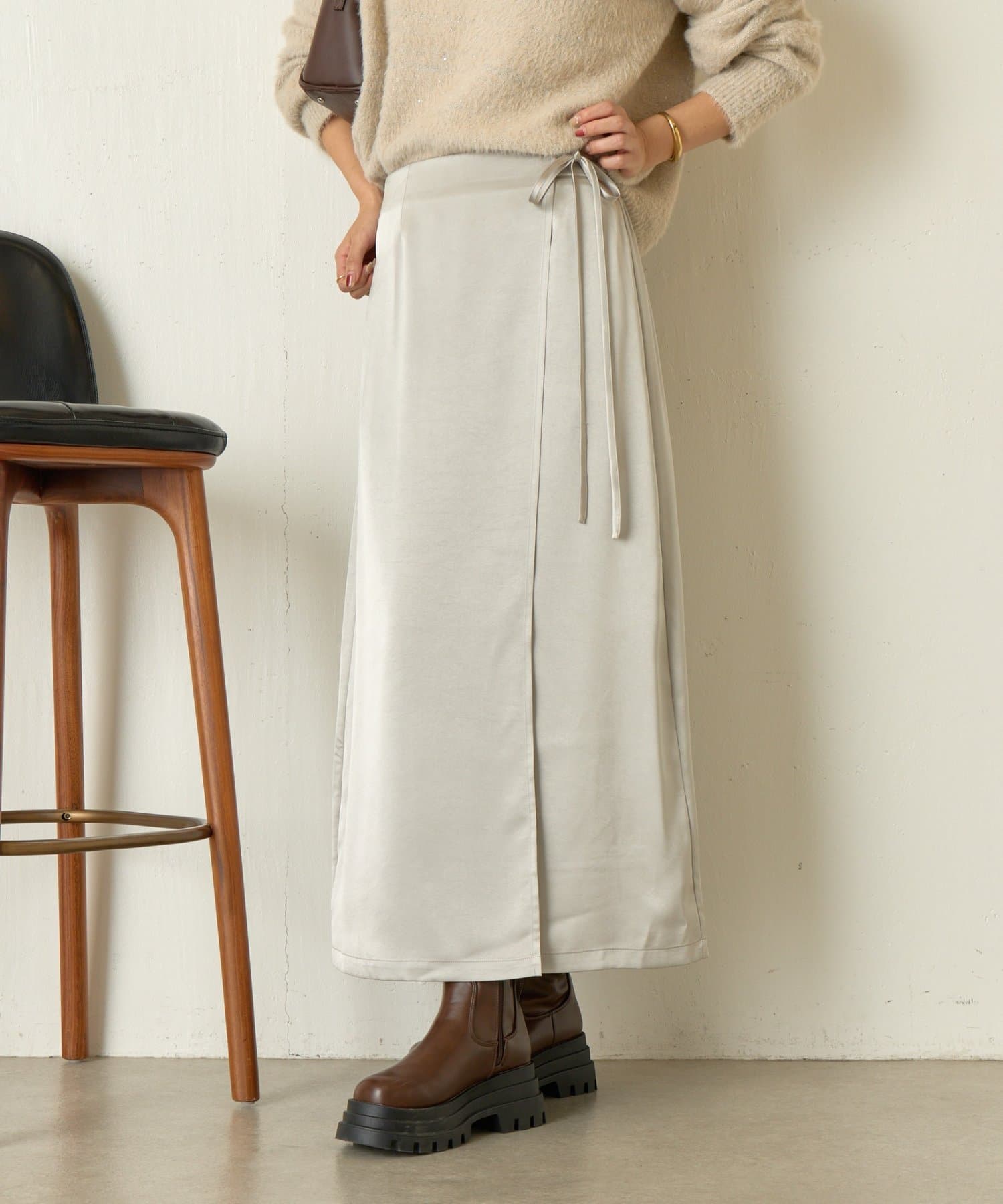 Jena　espace merveilleux(ジェナ　エスパスメルヴェイユ) ラップ風サテンスカート