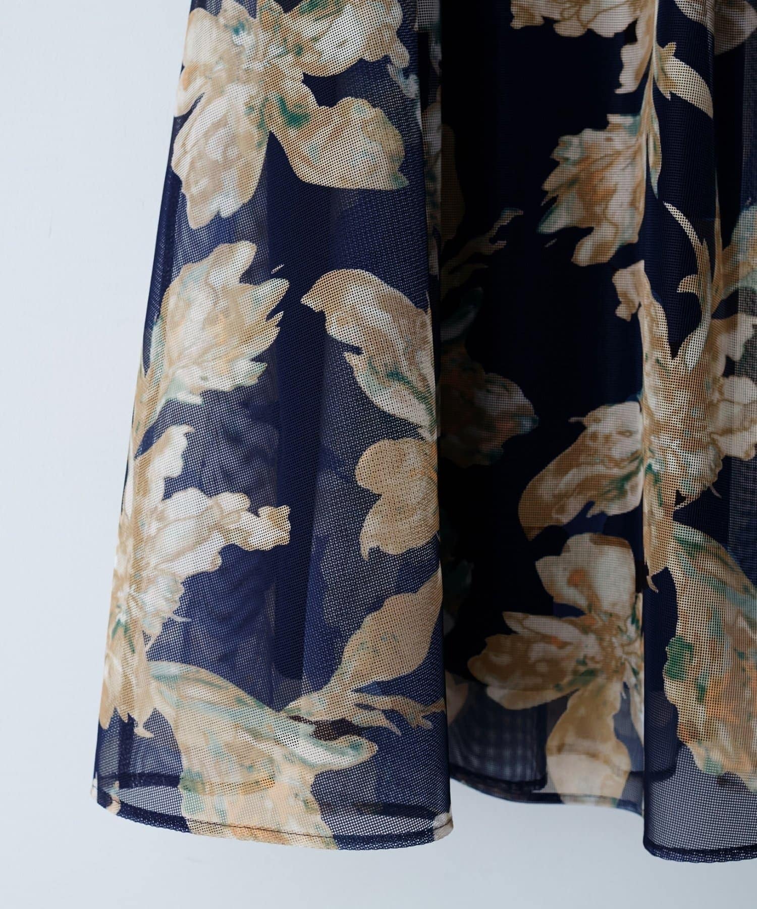 NICE CLAUP / OLIVE des OLIVE OUTLET(ナイスクラップ  / オリーブ デ オリーブ アウトレット) 【natural couture】大花プリントメッシュスカート