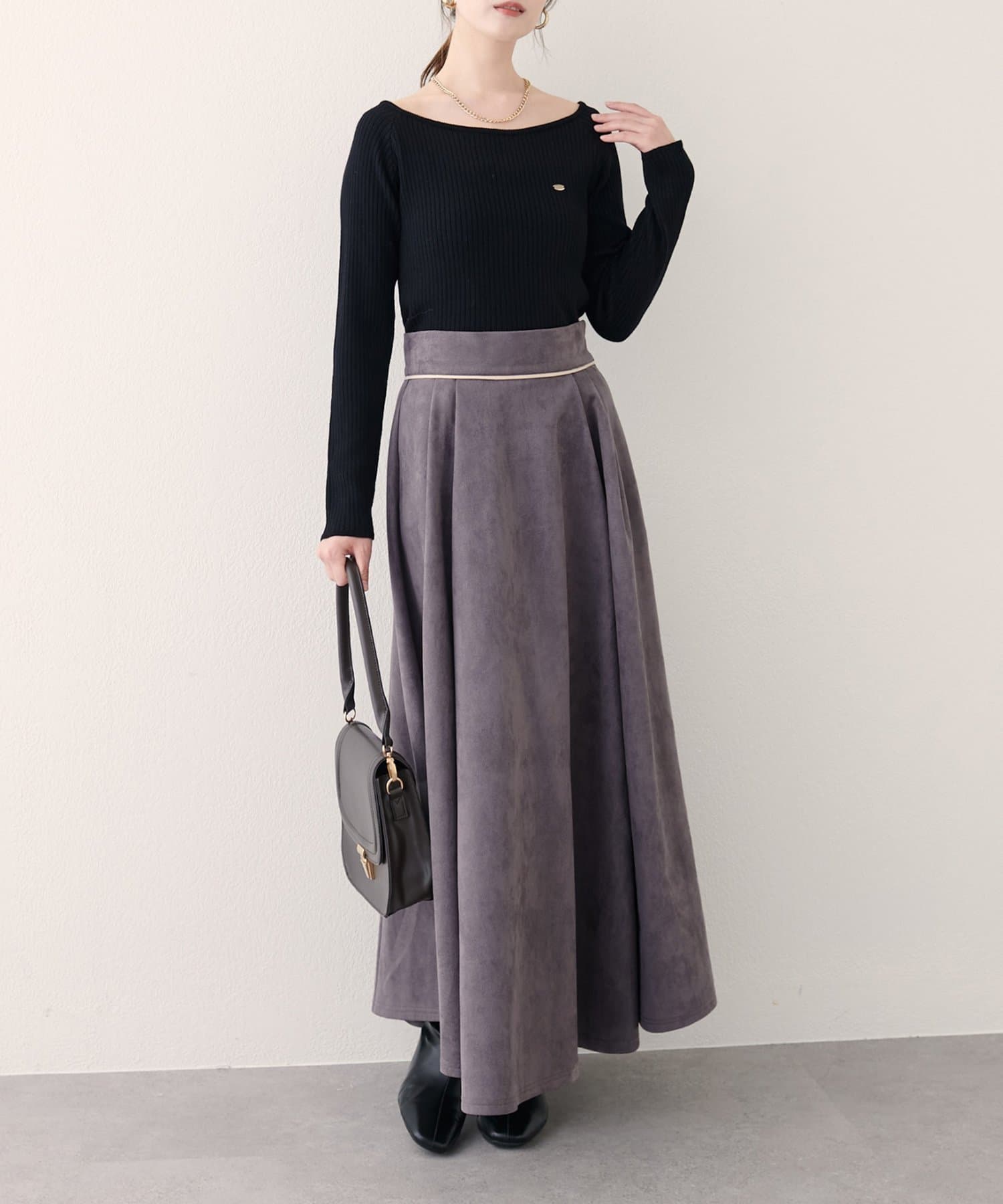 natural couture(ナチュラルクチュール) 【WEB限定】ポンチスエードパイピングサーキュラースカート