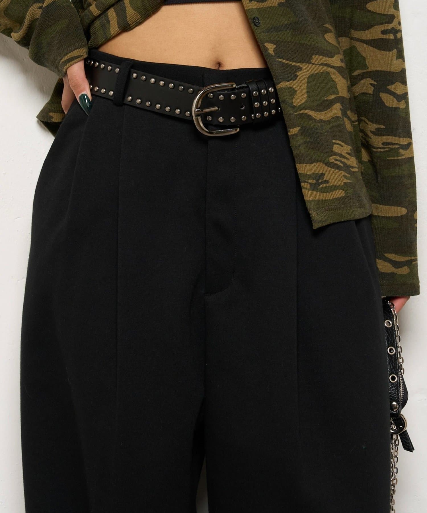OUTLET(アウトレット) 【WHO'S WHO gallery】スウェット2タックスラックス