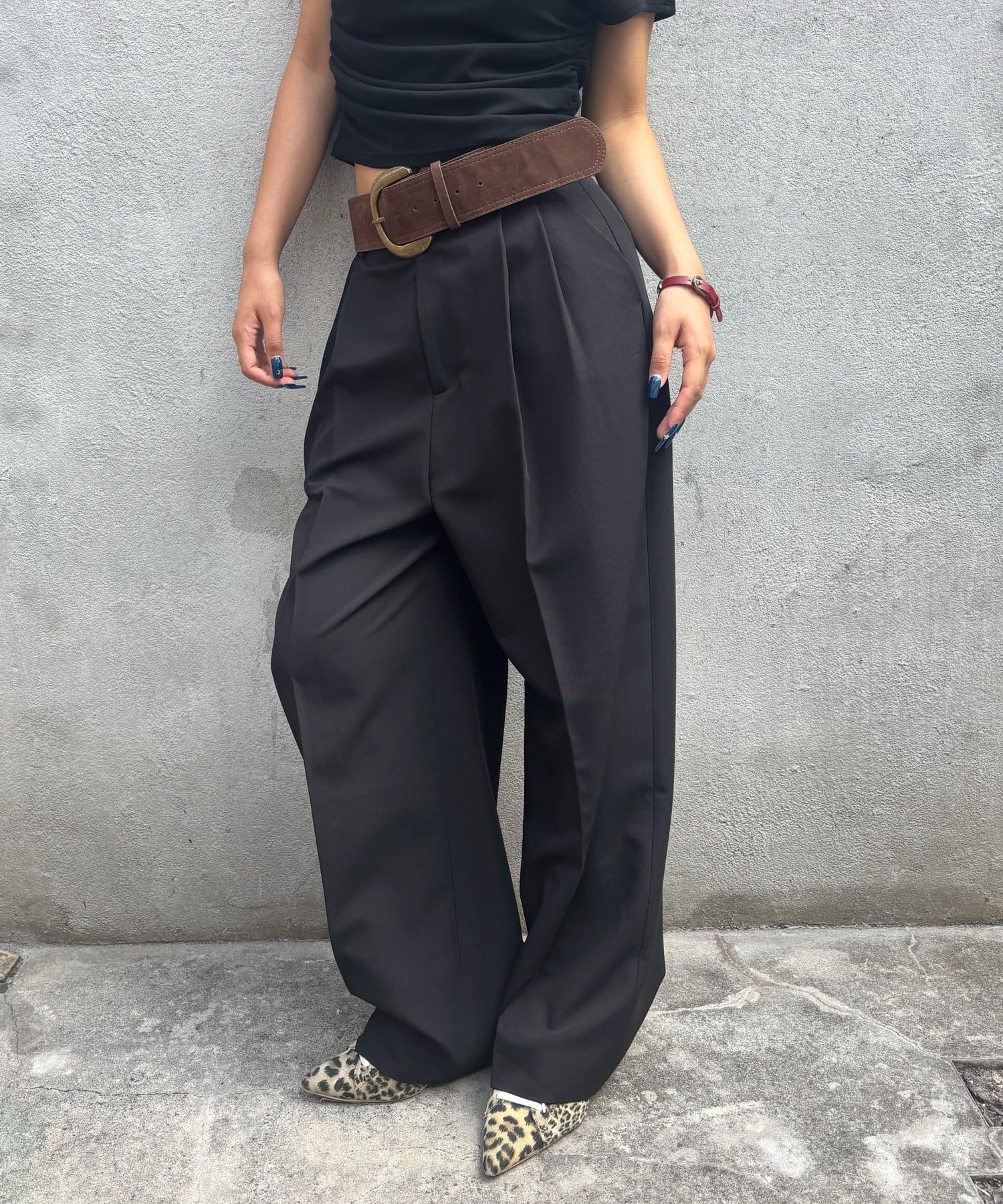 OUTLET(アウトレット) 【WHO'S WHO gallery】2タックフォールスラックス