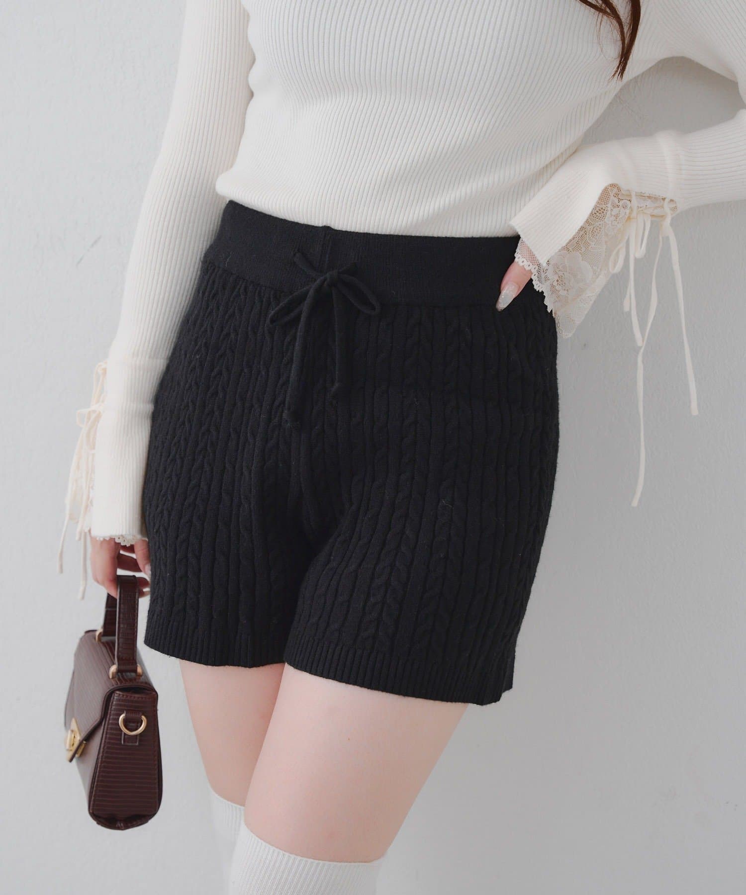 NICE CLAUP / OLIVE des OLIVE OUTLET(ナイスクラップ  / オリーブ デ オリーブ アウトレット) ケーブル編みニットショートパンツ
