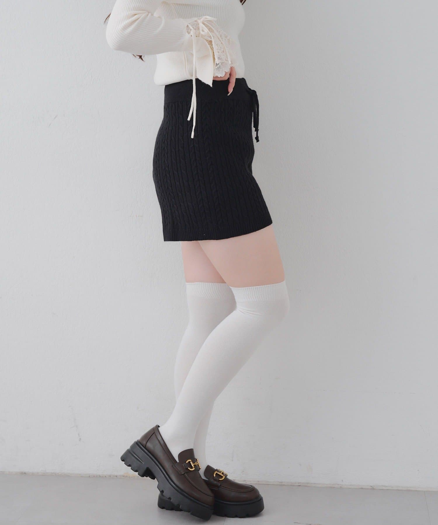 NICE CLAUP / OLIVE des OLIVE OUTLET(ナイスクラップ  / オリーブ デ オリーブ アウトレット) ケーブル編みニットショートパンツ
