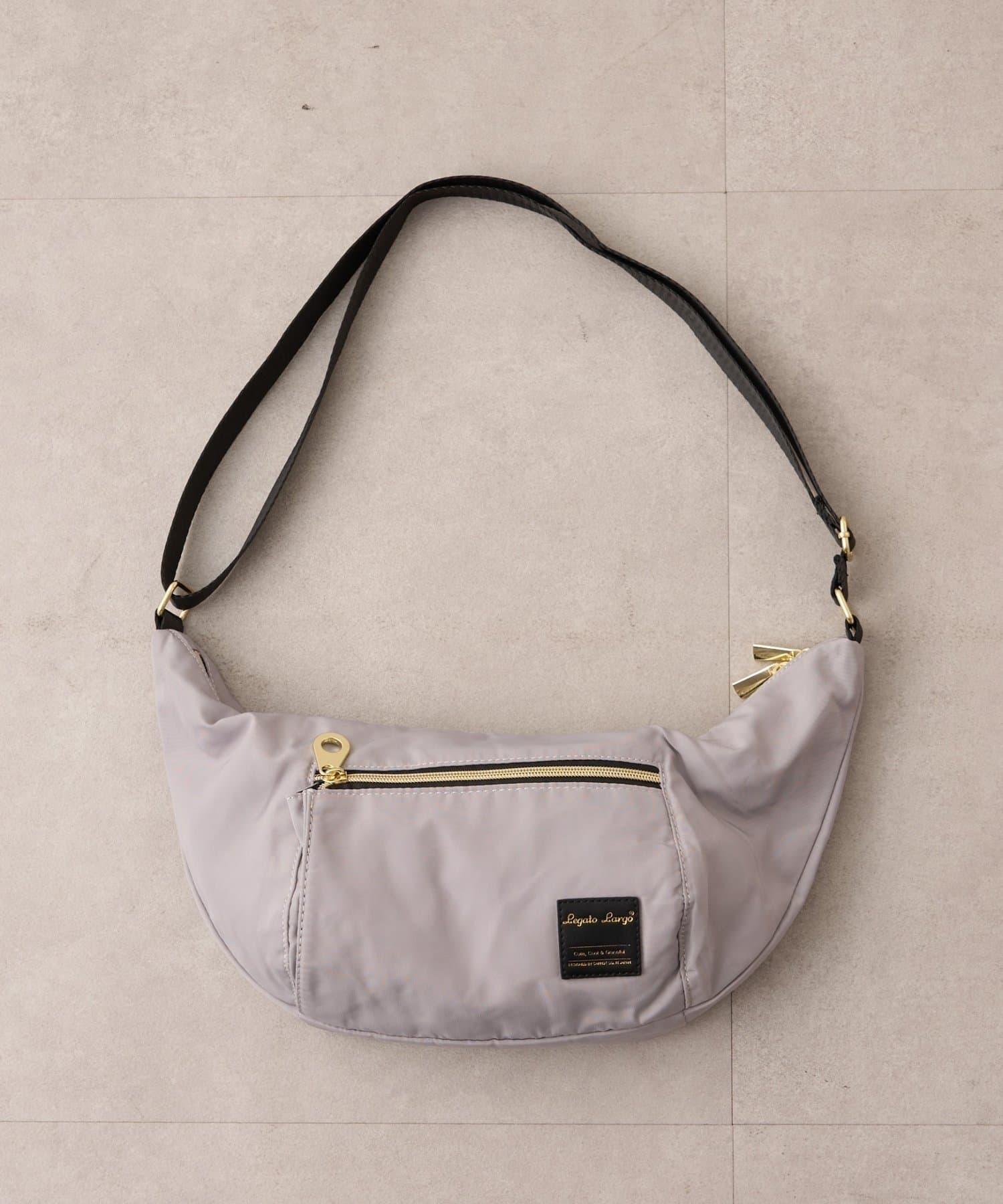 Remind me and forever(リマインドミーアンドフォーエバー) 三日月ショルダーバッグ