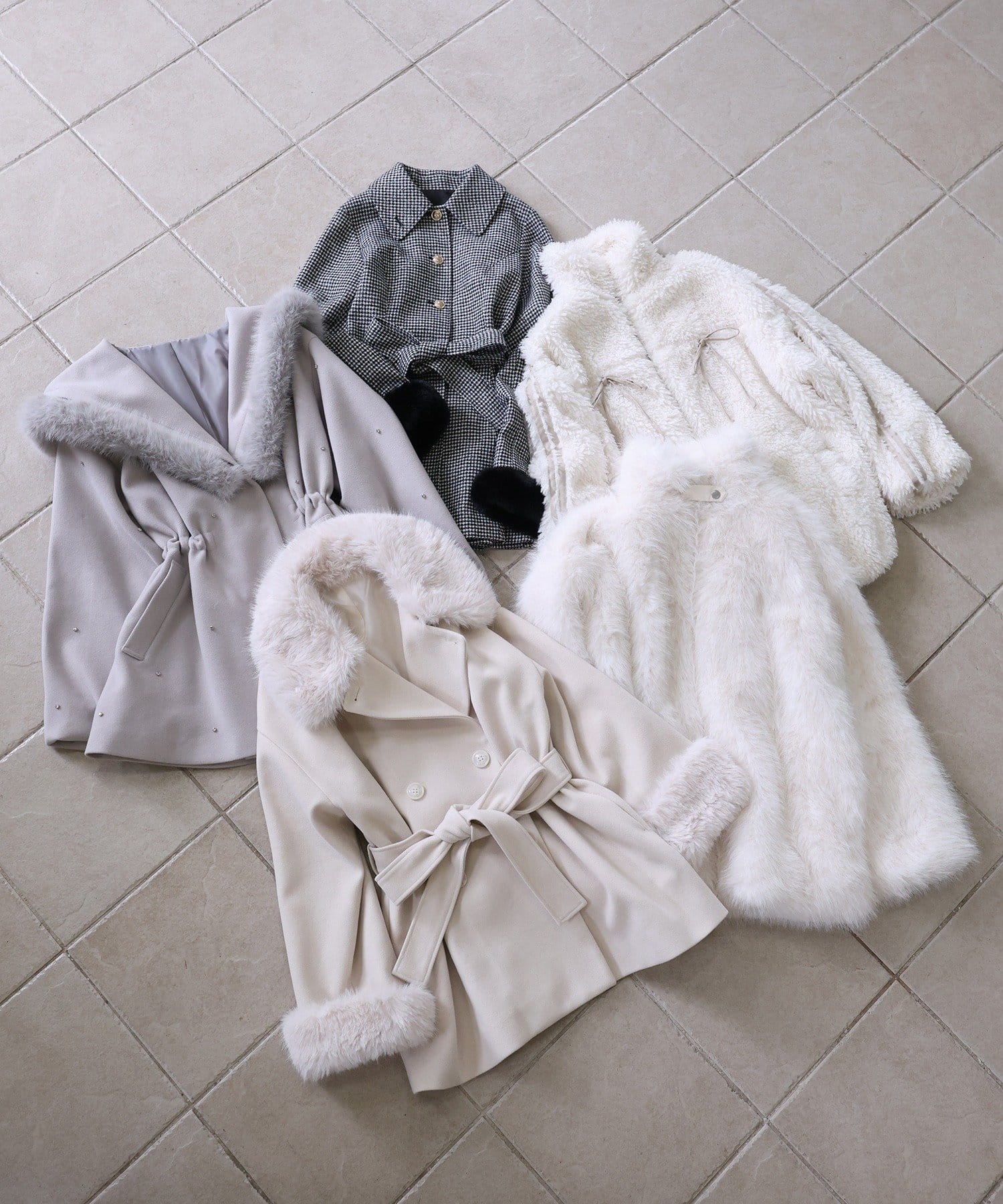 one after another NICE CLAUP(ワンアフターアナザー ナイスクラップ) 3WAY衿袖ファーミドルコート