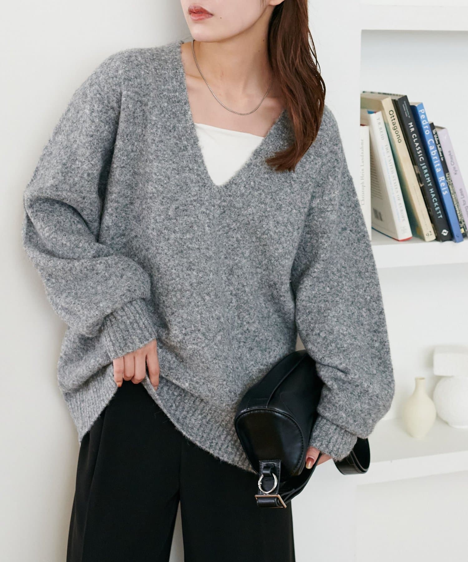 DISCOAT(ディスコート) 【ユニセックス】深Vシャギーニット《WEB限定カラーあり》