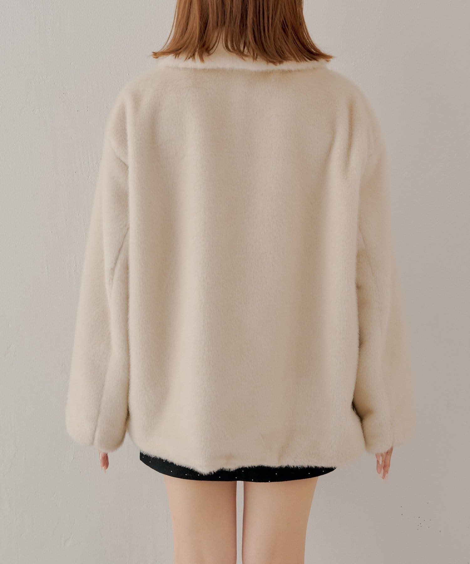 Chico(チコ) 金釦ミディアム丈ファーコート