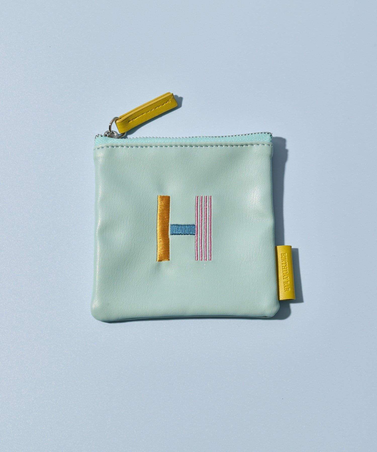 BIRTHDAY BAR(バースデイバー) Kindly Yours フェイクレザーイニシャルミニポーチ