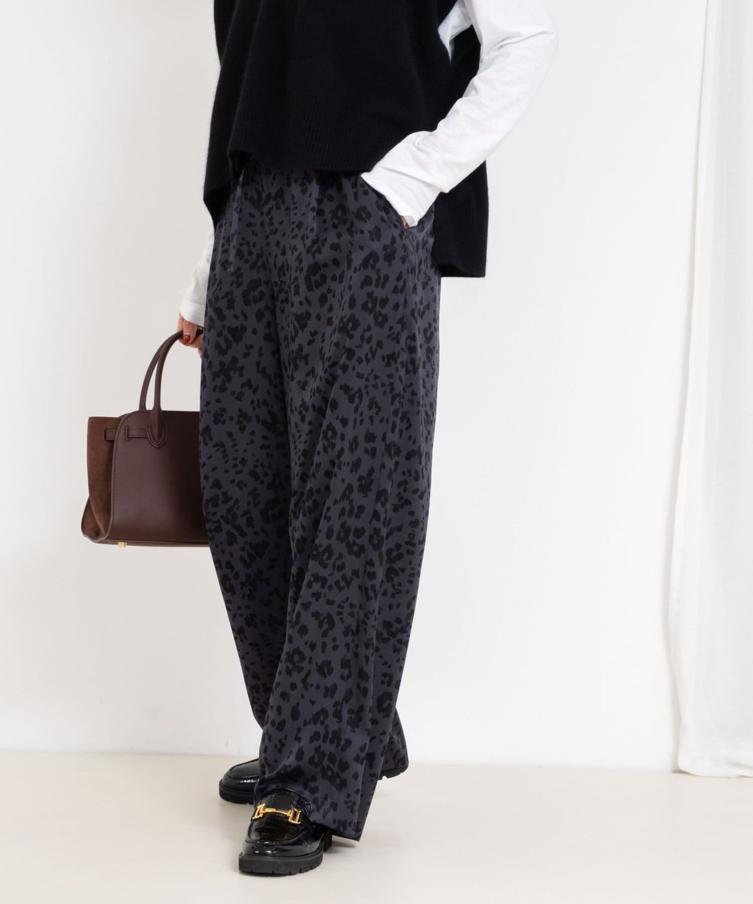 NOLLEY'S(ノーリーズ) ウォッシャブルレオパードプリントパンツ