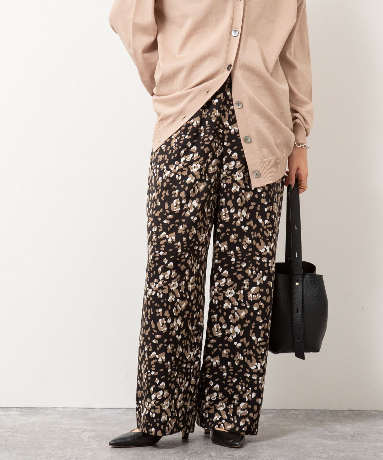 NOLLEY'S(ノーリーズ) ウォッシャブルレオパードプリントパンツ