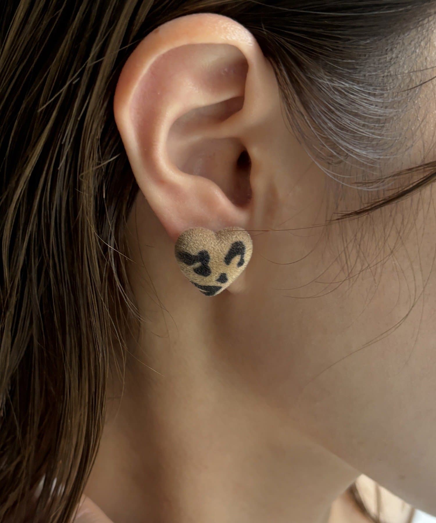 Lattice(ラティス) レオパードハートピアス