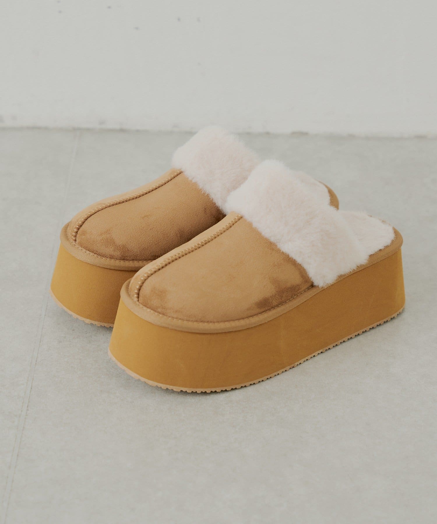 Chico(チコ) 2way厚底ムートンサボ