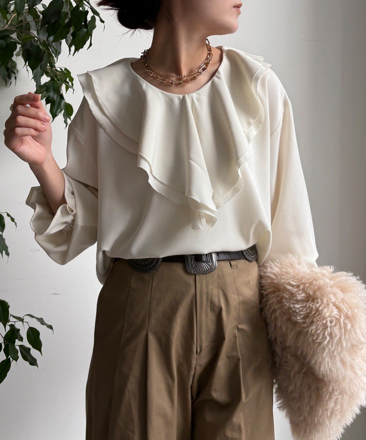 DOUDOU(ドゥドゥ) 【WEB限定】ピコフリルカラーブラウス