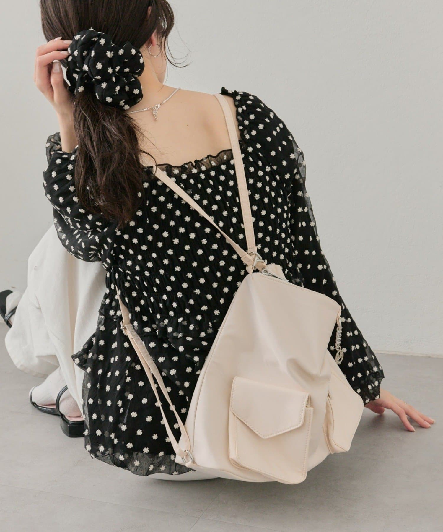 mystic(ミスティック) 《新色アイボリー/ピンク  2.12(THU)予約スタート！》【@lily.s_y 企画】lilyチャーム3wayBAG