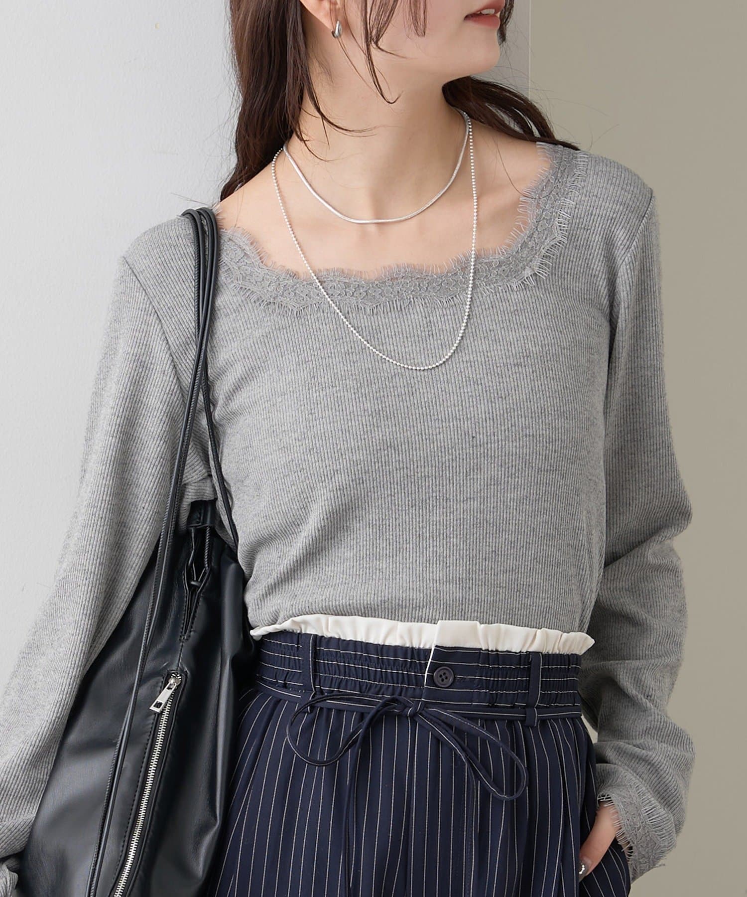 mystic(ミスティック) 【新色グレーが登場！】スクエアネックレースロンT