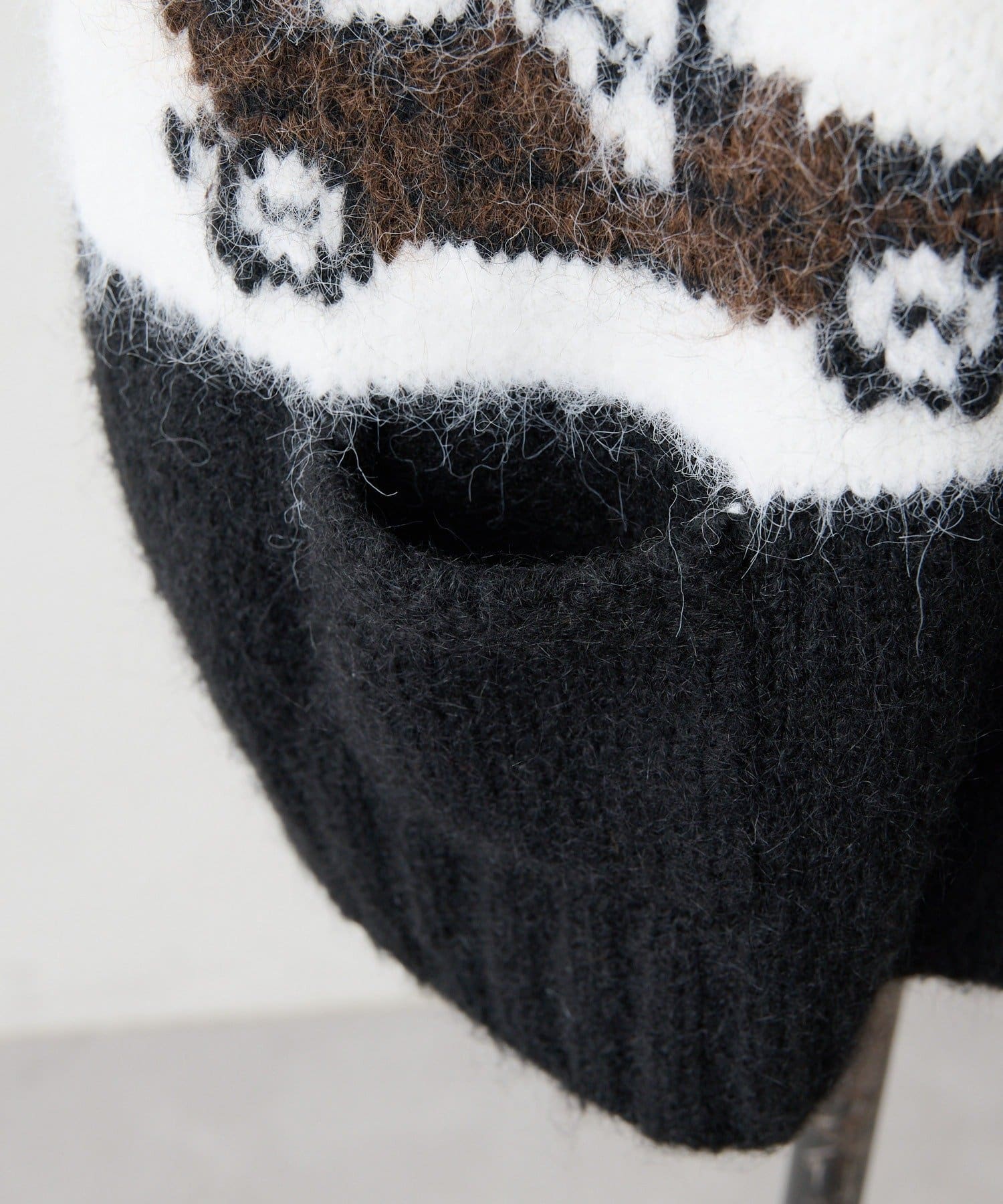 ear PAPILLONNER(イア パピヨネ) 《フロントジップ付き/車柄》クラシックカーニットベスト【SUM1 STYLE(スミスタイル)】