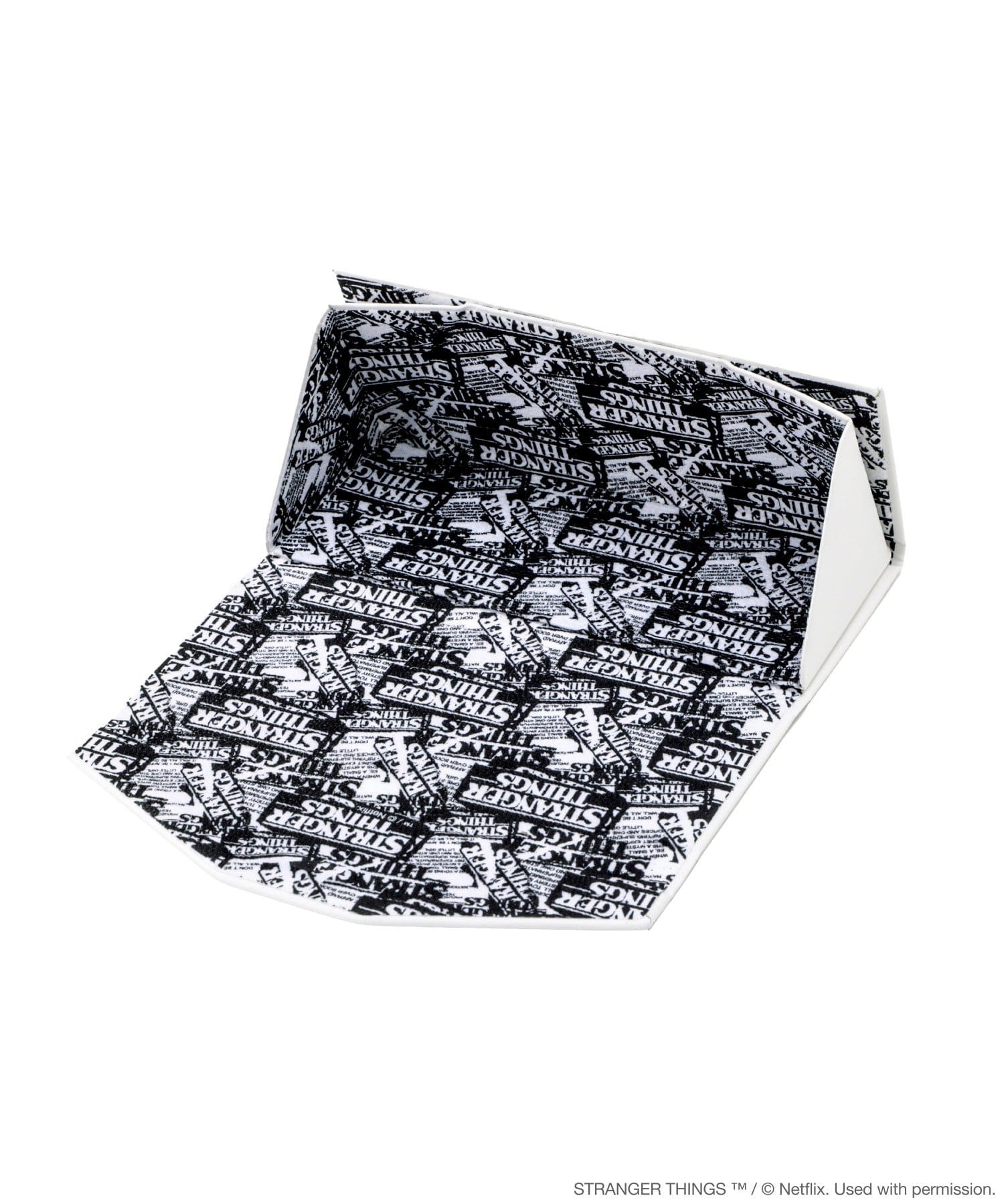 3COINS(スリーコインズ) メガネケース／STRANGER THINGS