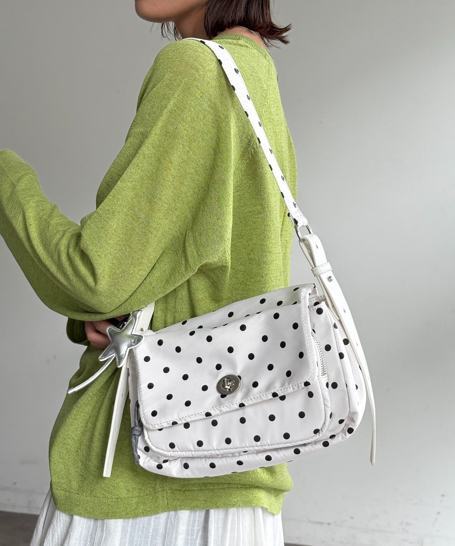 CPCM(シーピーシーエム) ターンロックダブルベルトレザーバッグ